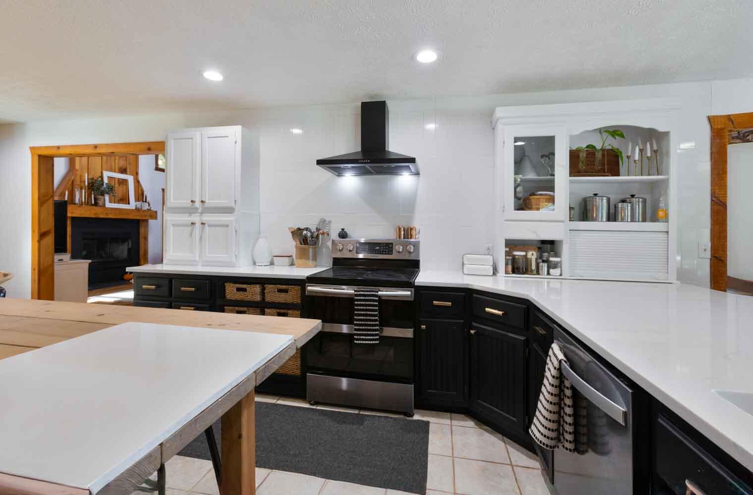 13915 Farm Road 1115 Property Photo 8