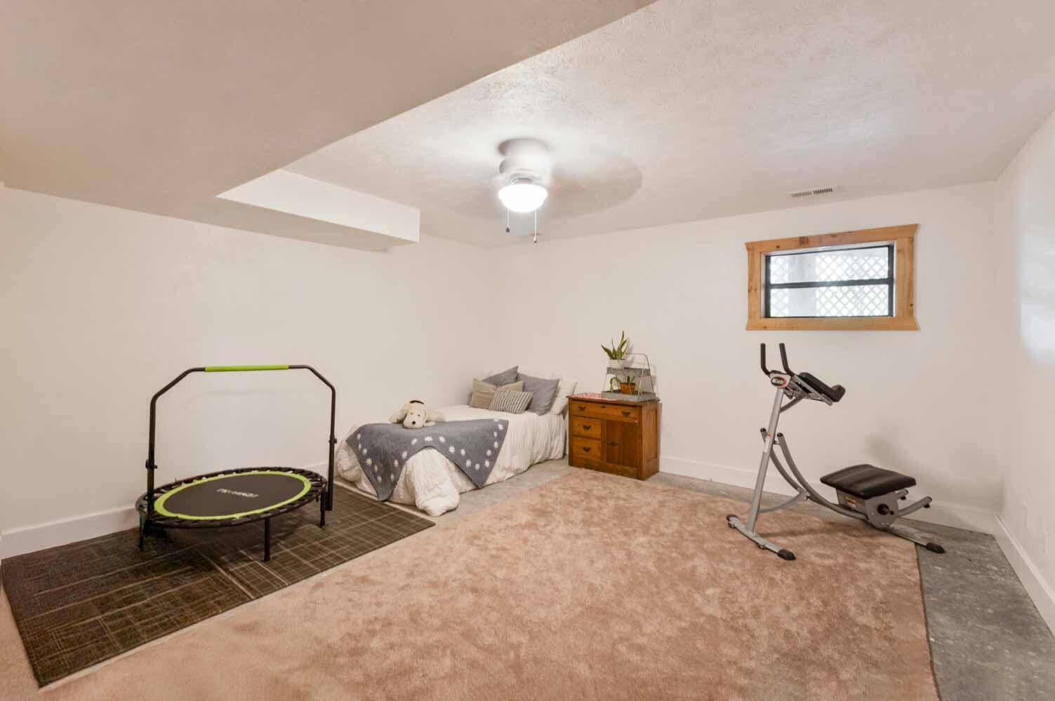 13915 Farm Road 1115 Property Photo 29