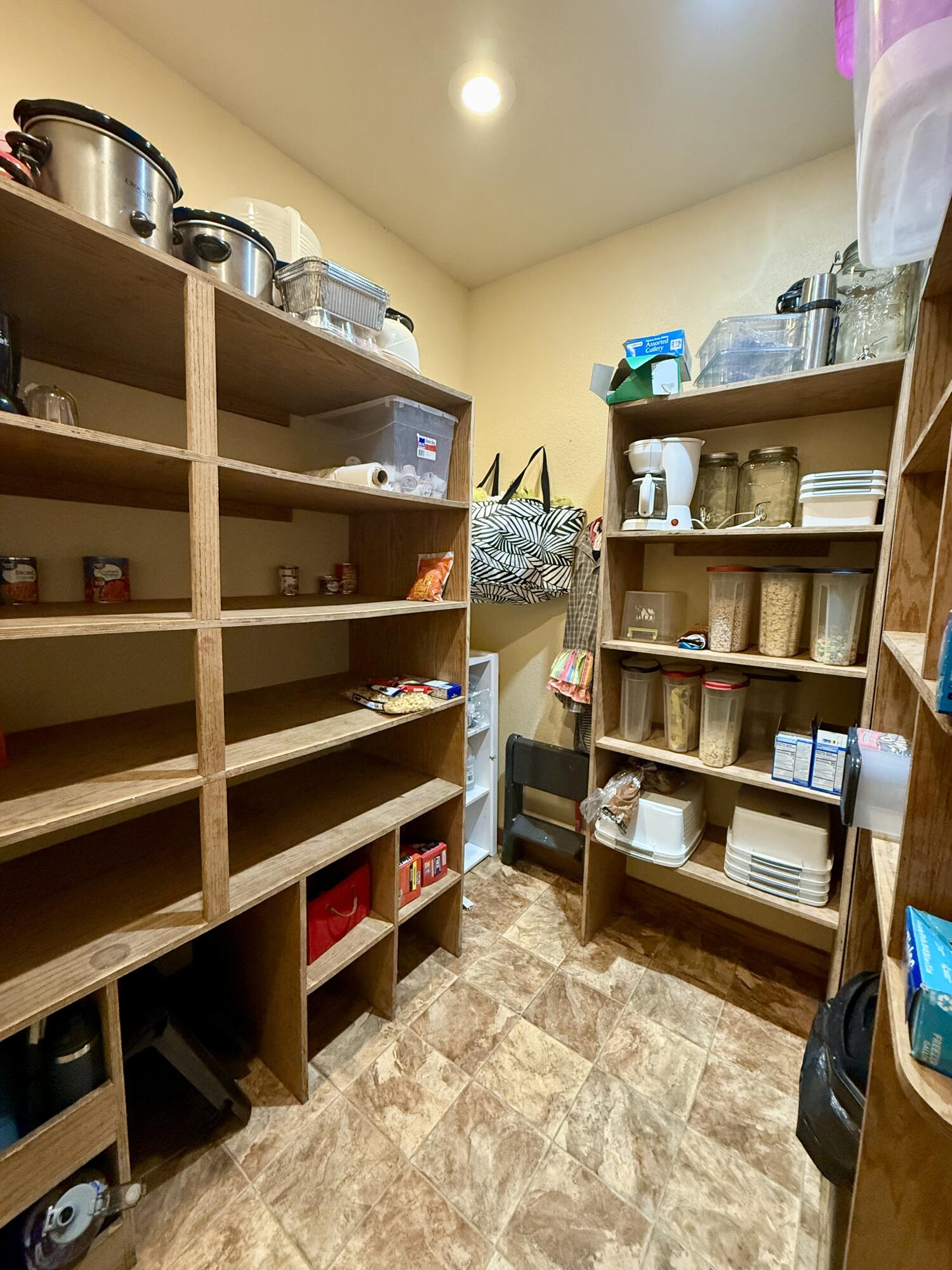 16133 Overlook Lane Property Photo 9