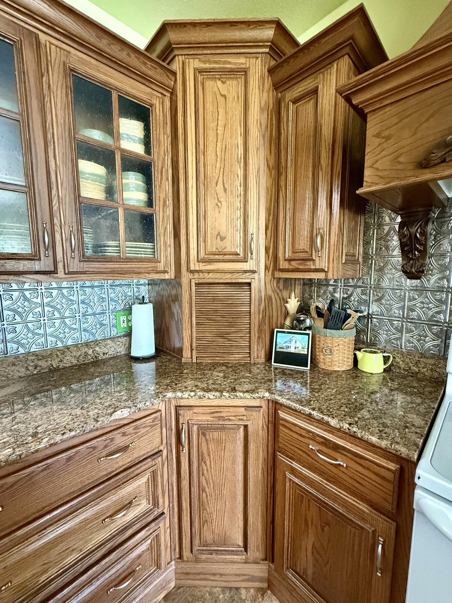 16133 Overlook Lane Property Photo 12