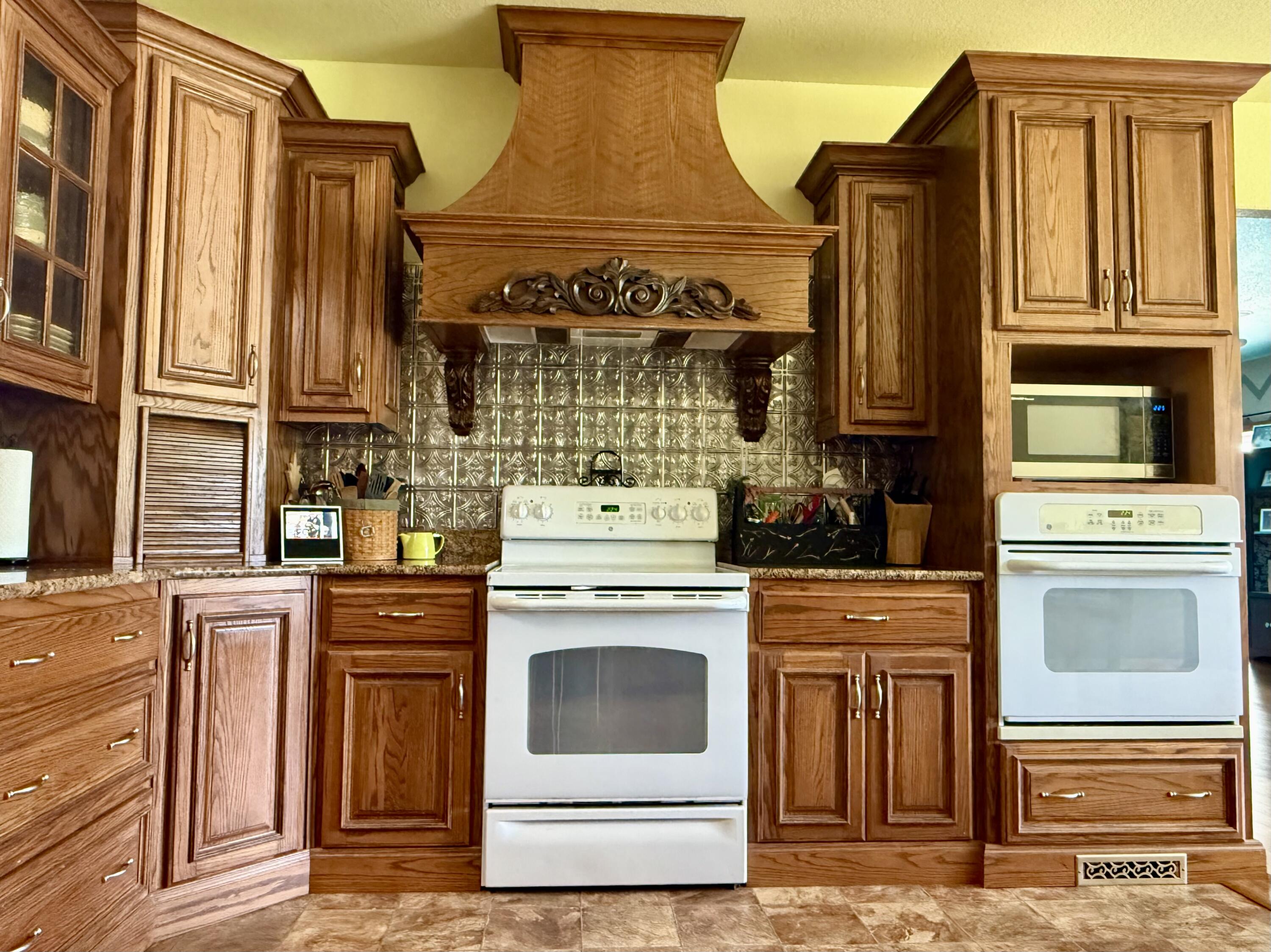 16133 Overlook Lane Property Photo 15