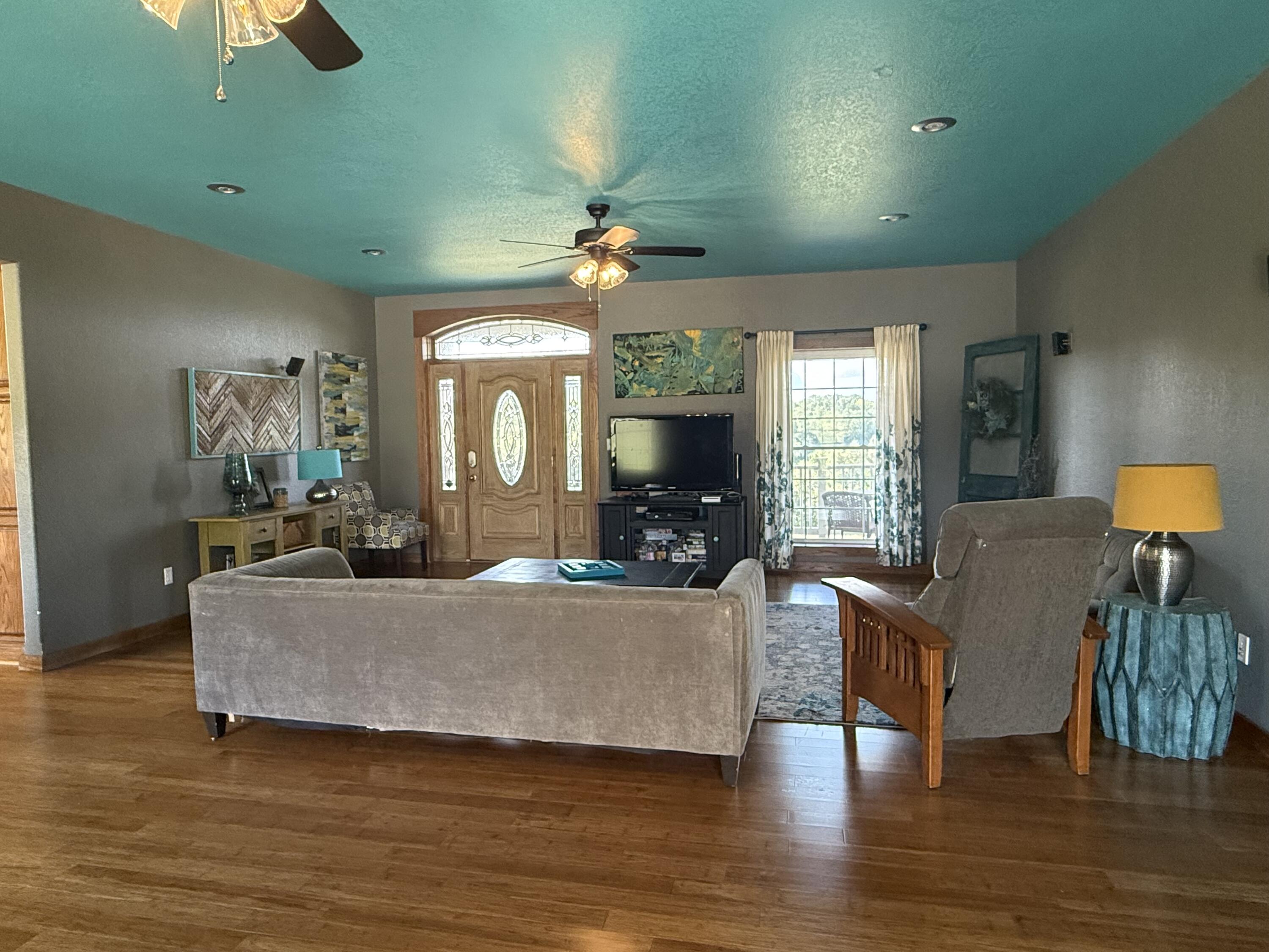 16133 Overlook Lane Property Photo 20