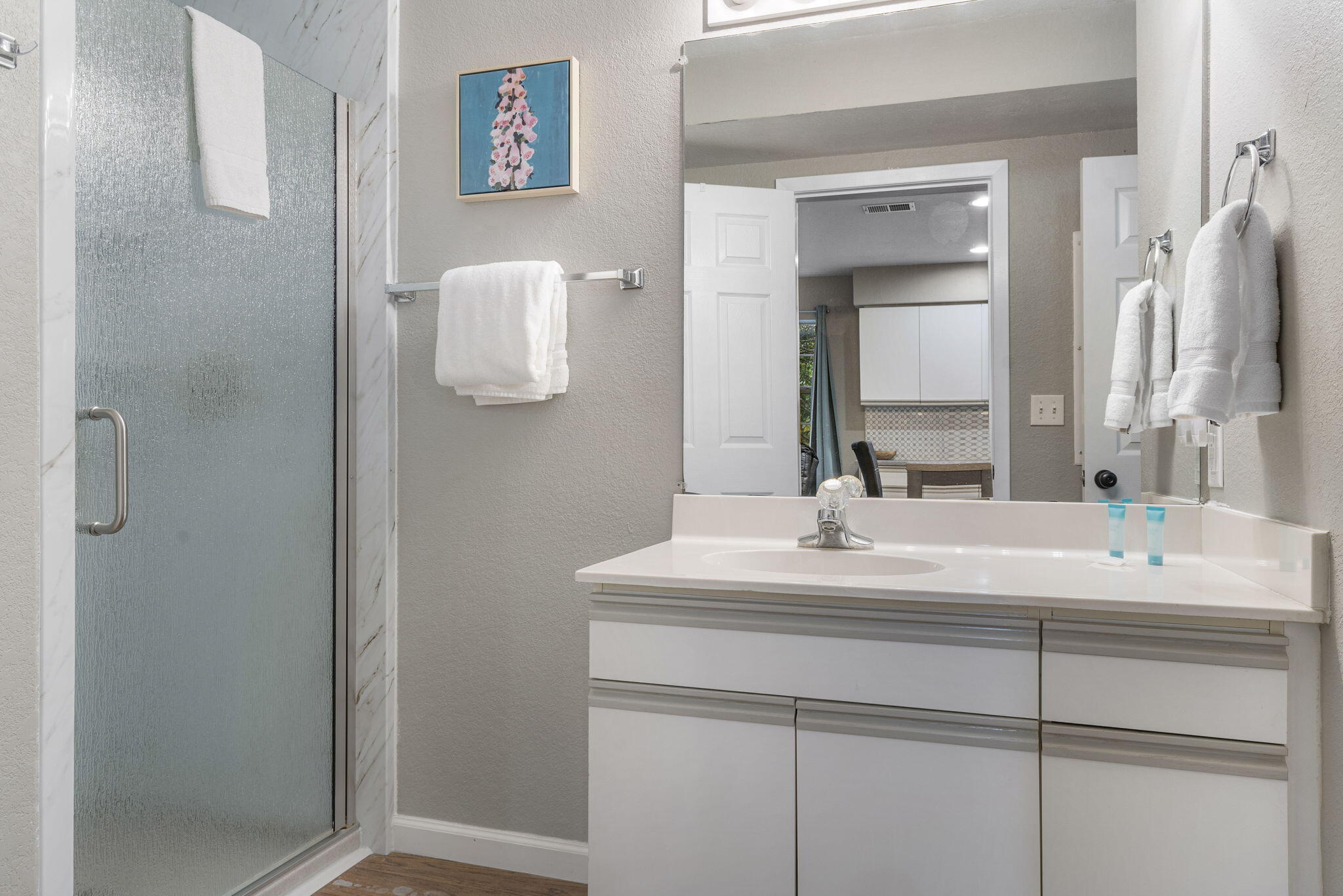 505 Valley View Drive 201 Property Photo 35