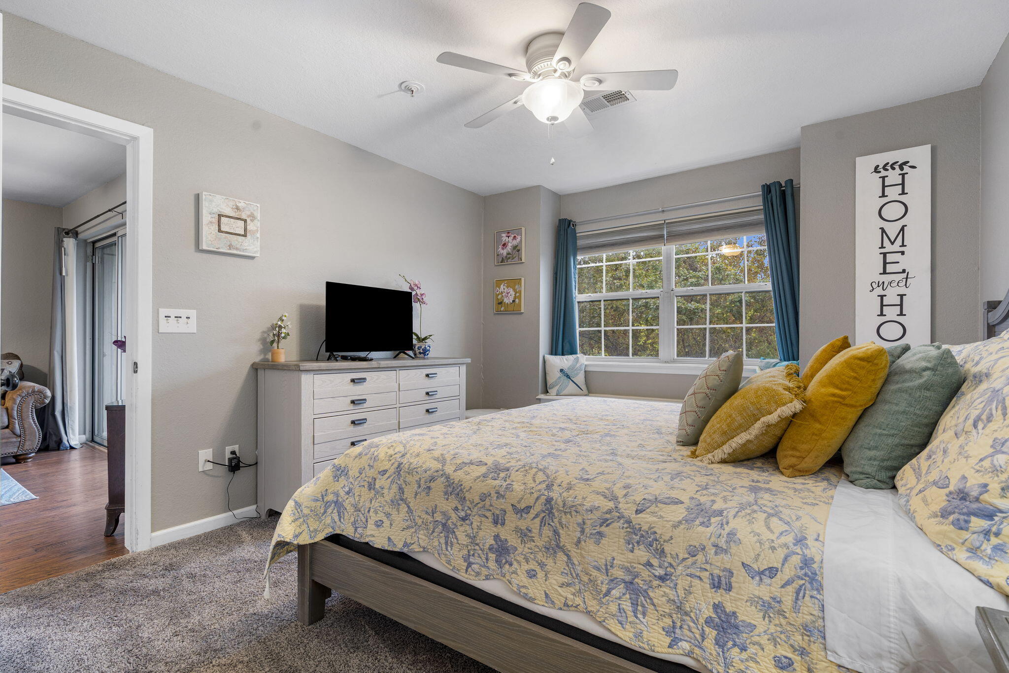 505 Valley View Drive 201 Property Photo 42