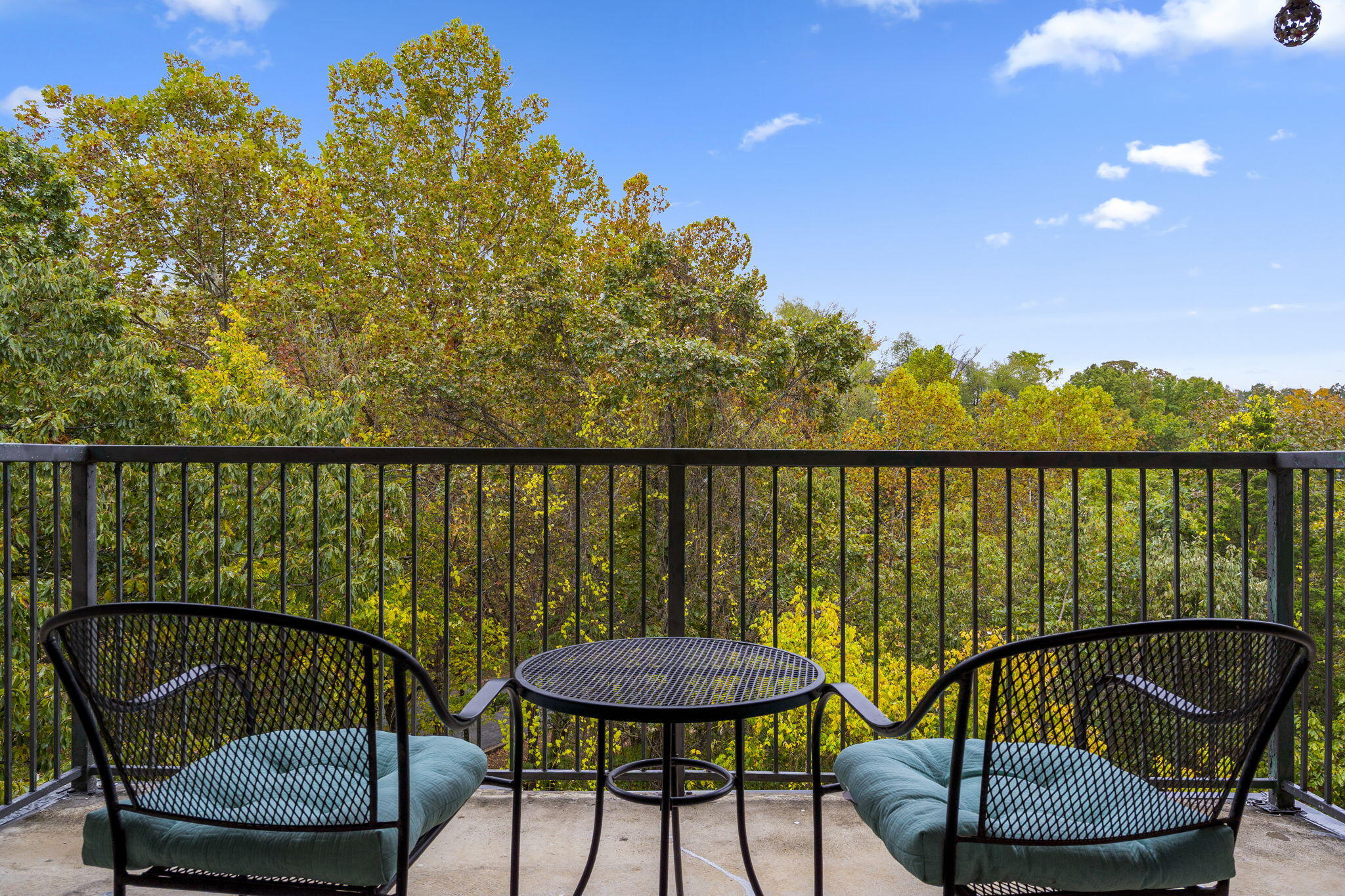 505 Valley View Drive 201 Property Photo 45