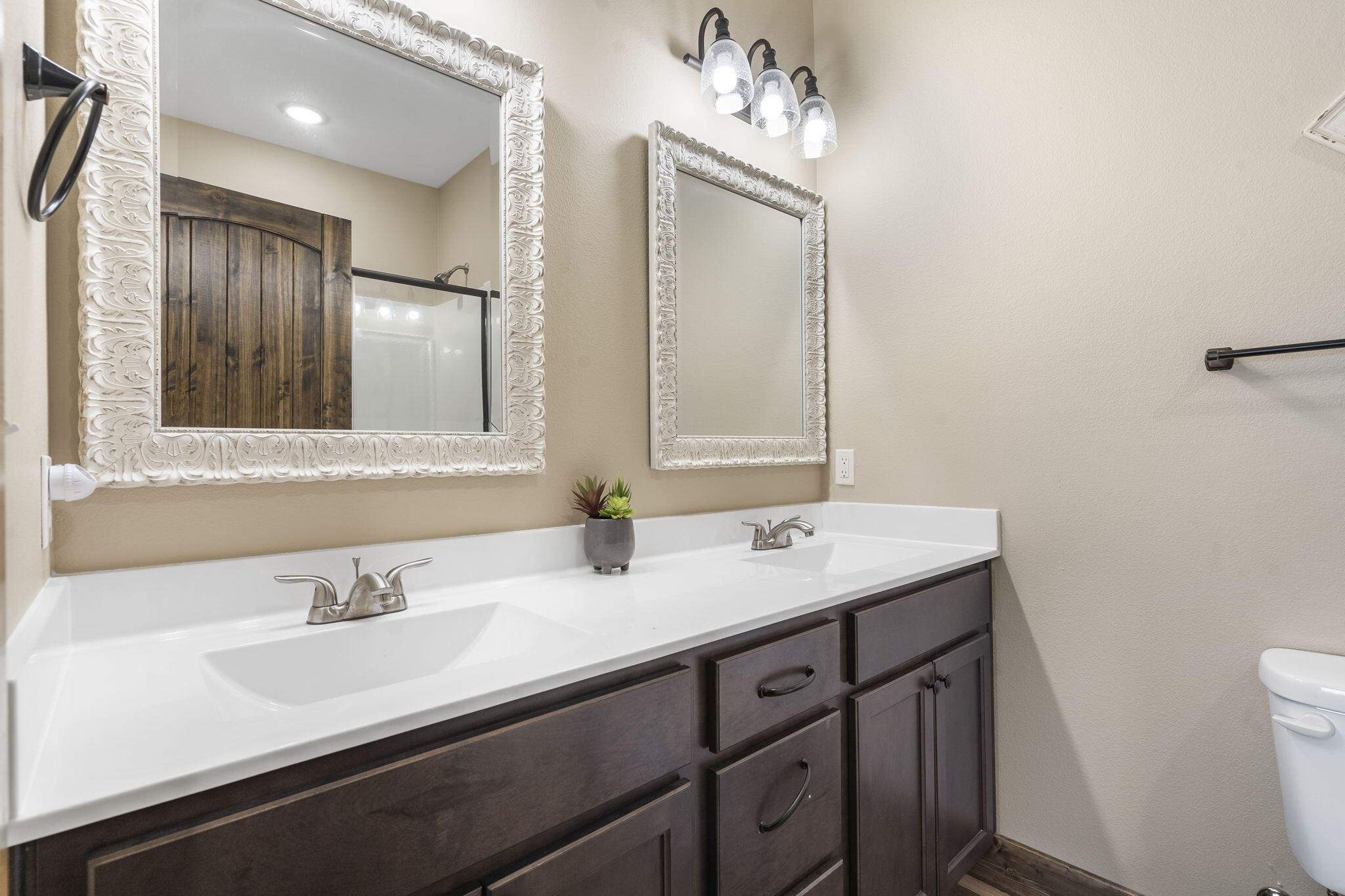 85 David Shawn Drive Property Photo 20