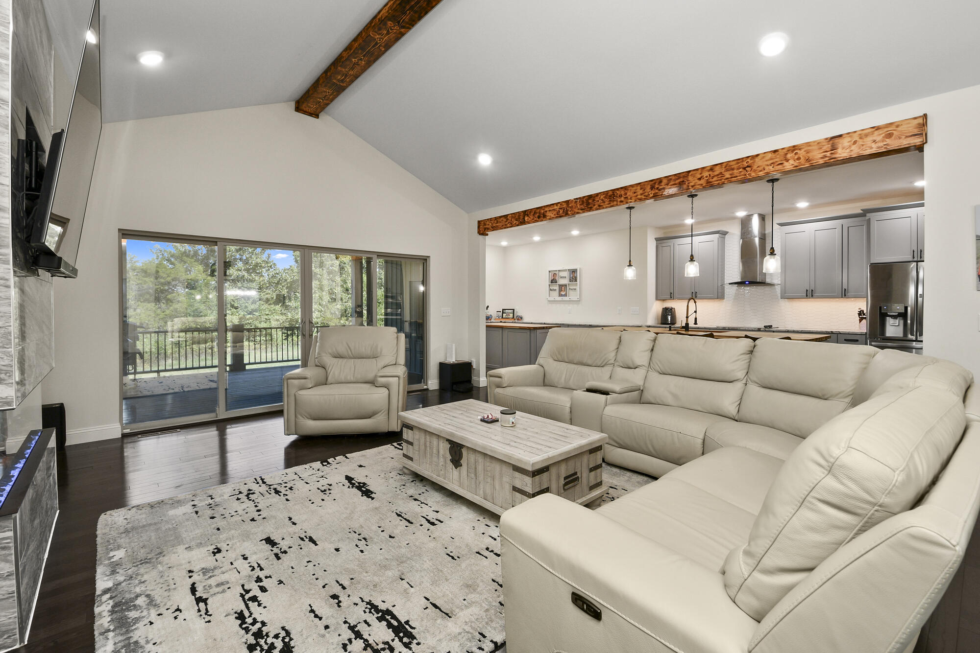 635 Bass Hollow Road Property Photo 8