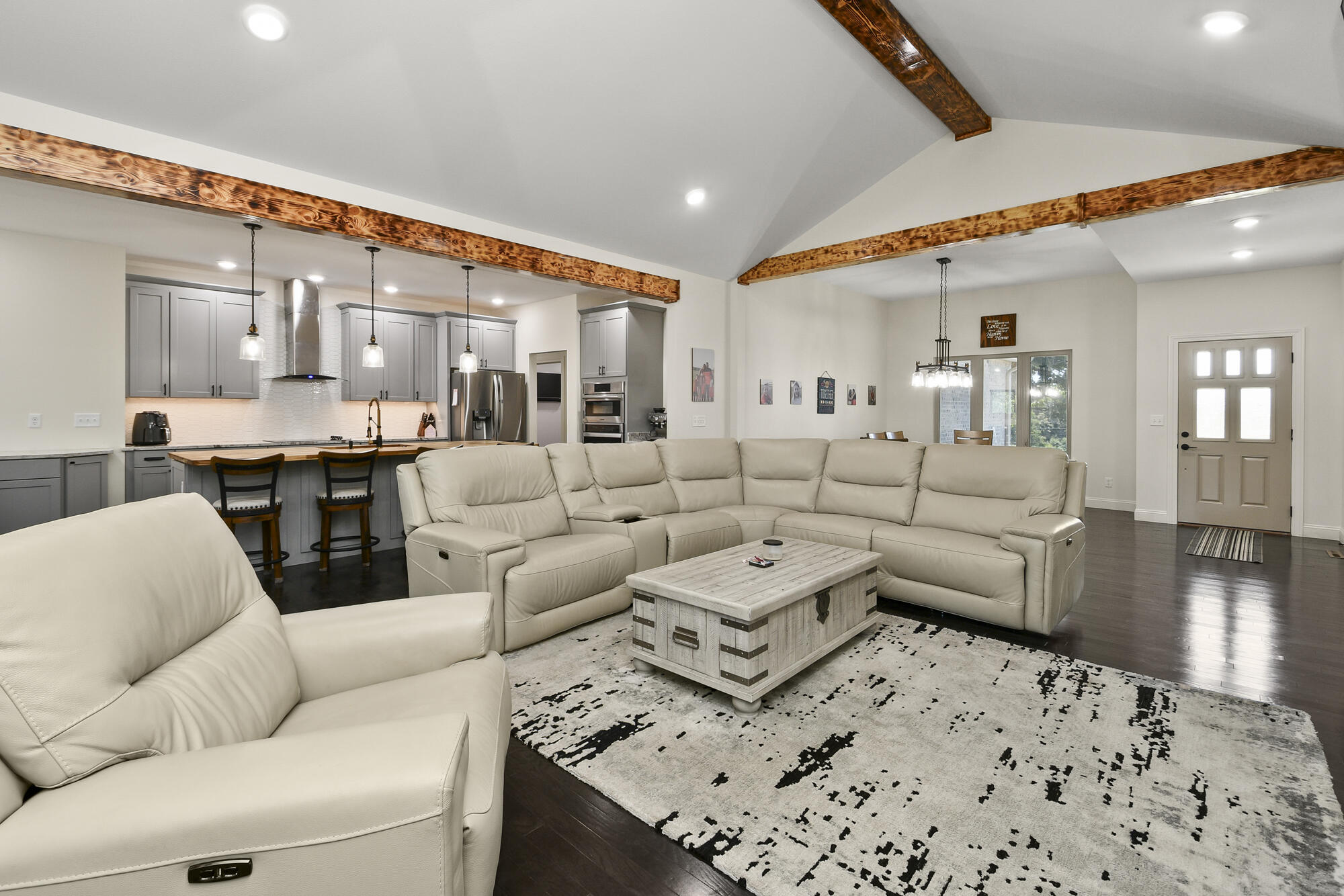 635 Bass Hollow Road Property Photo 9