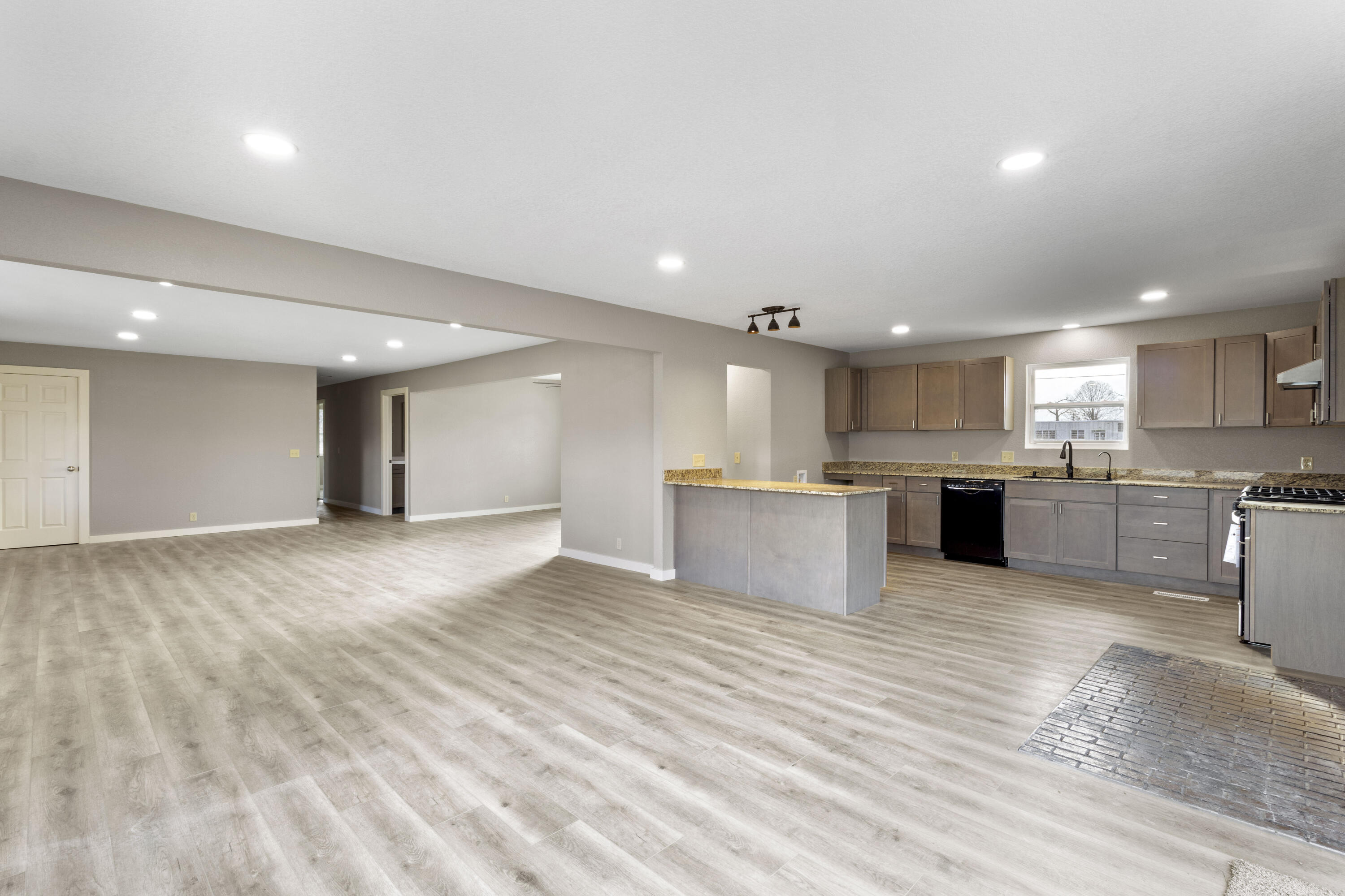 1102 Sapp Street Property Photo 11