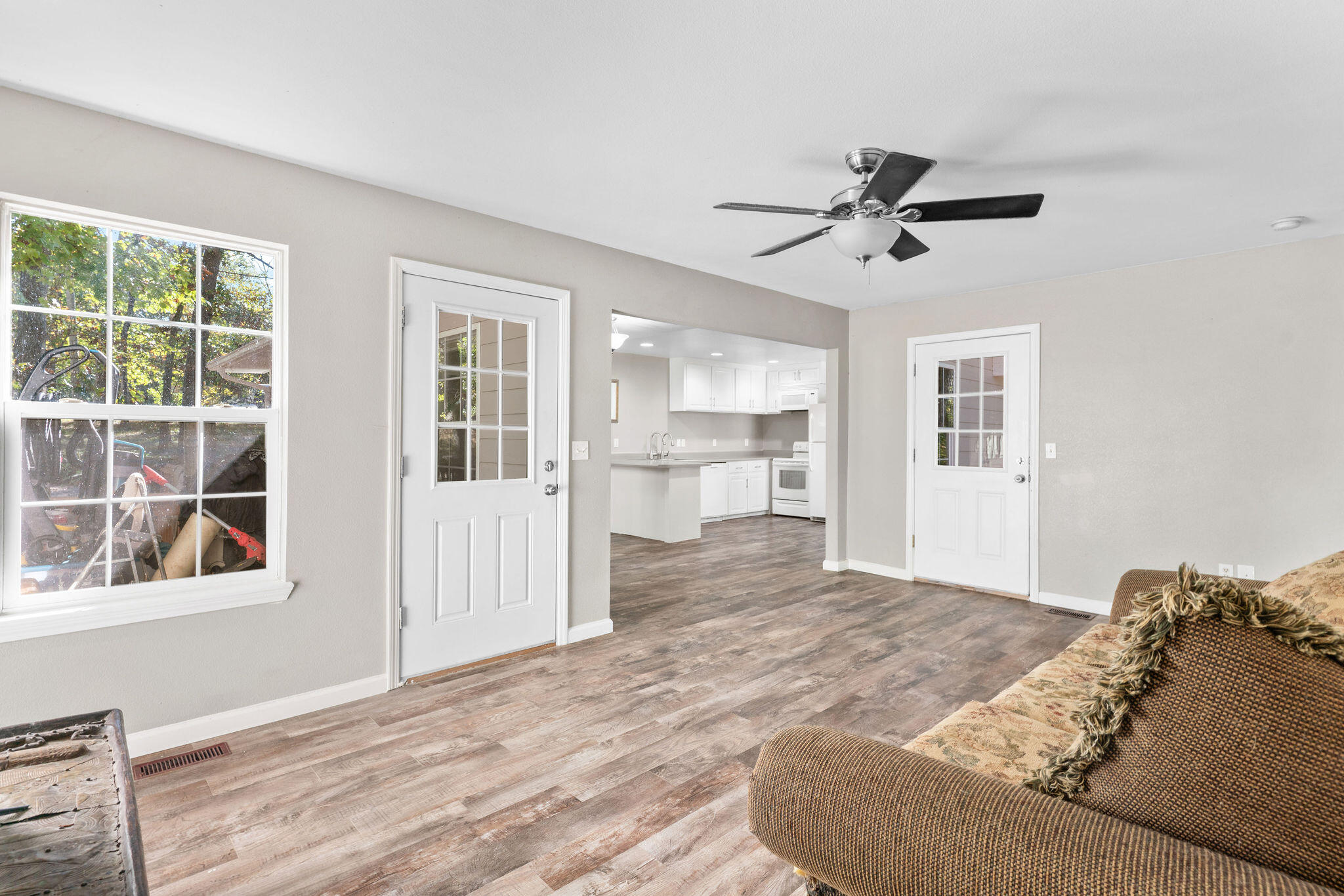 704 Iowa Colony Road Property Photo 6