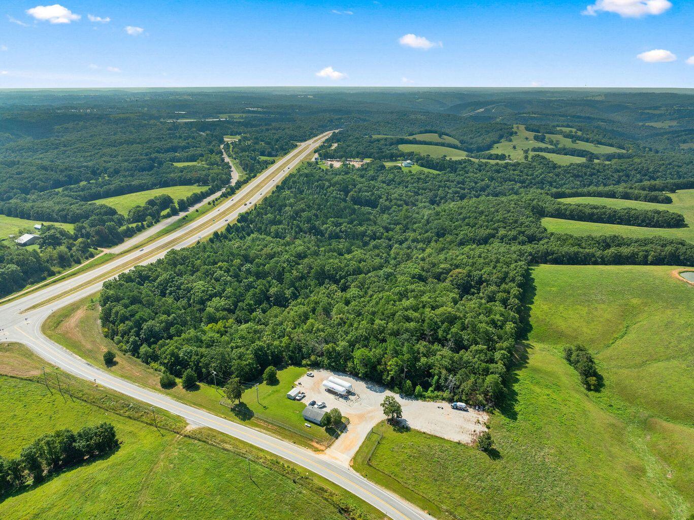 000 North 65 Highway Property Photo 4