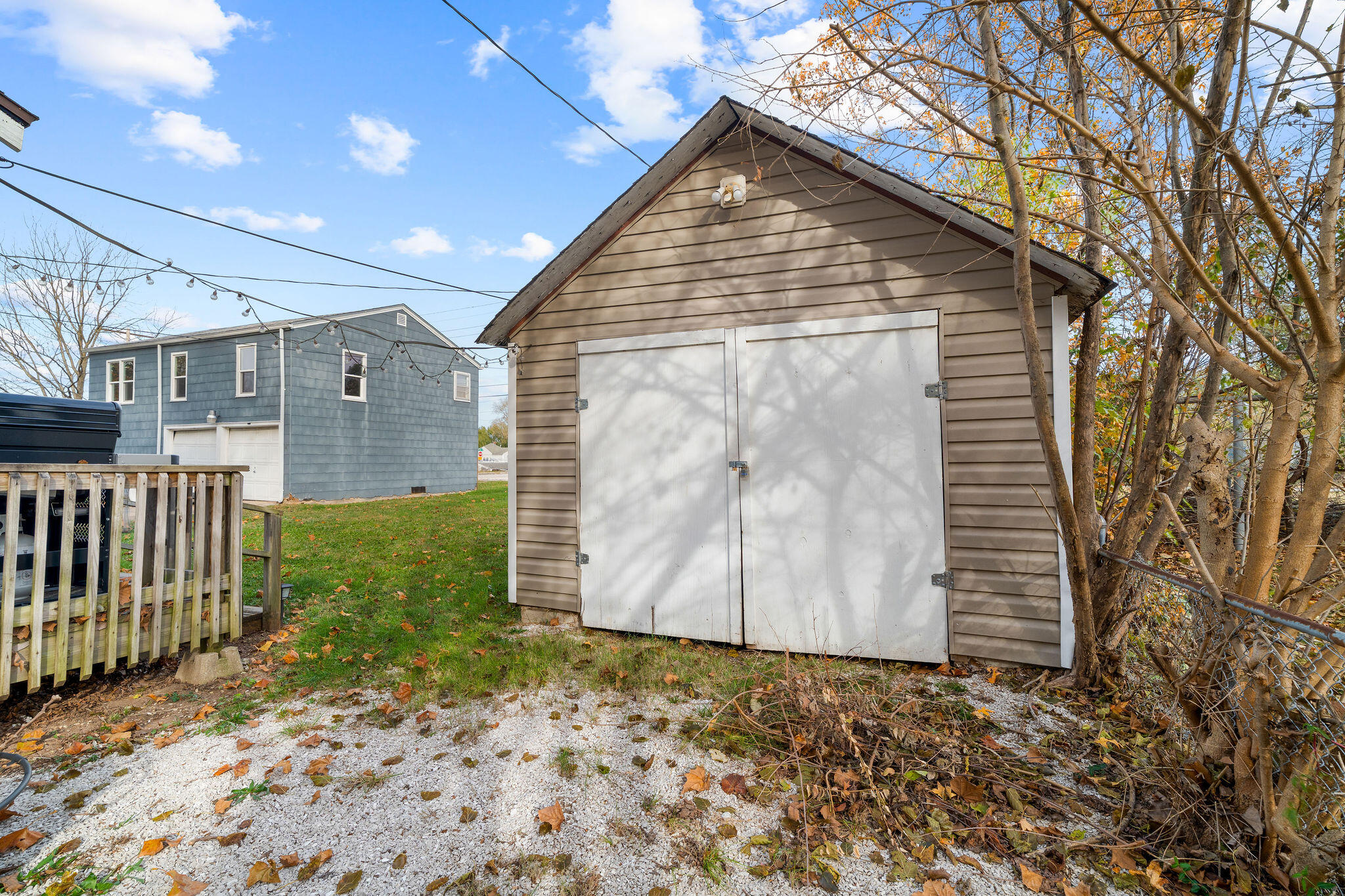 2323 West Walnut Street Property Photo 17