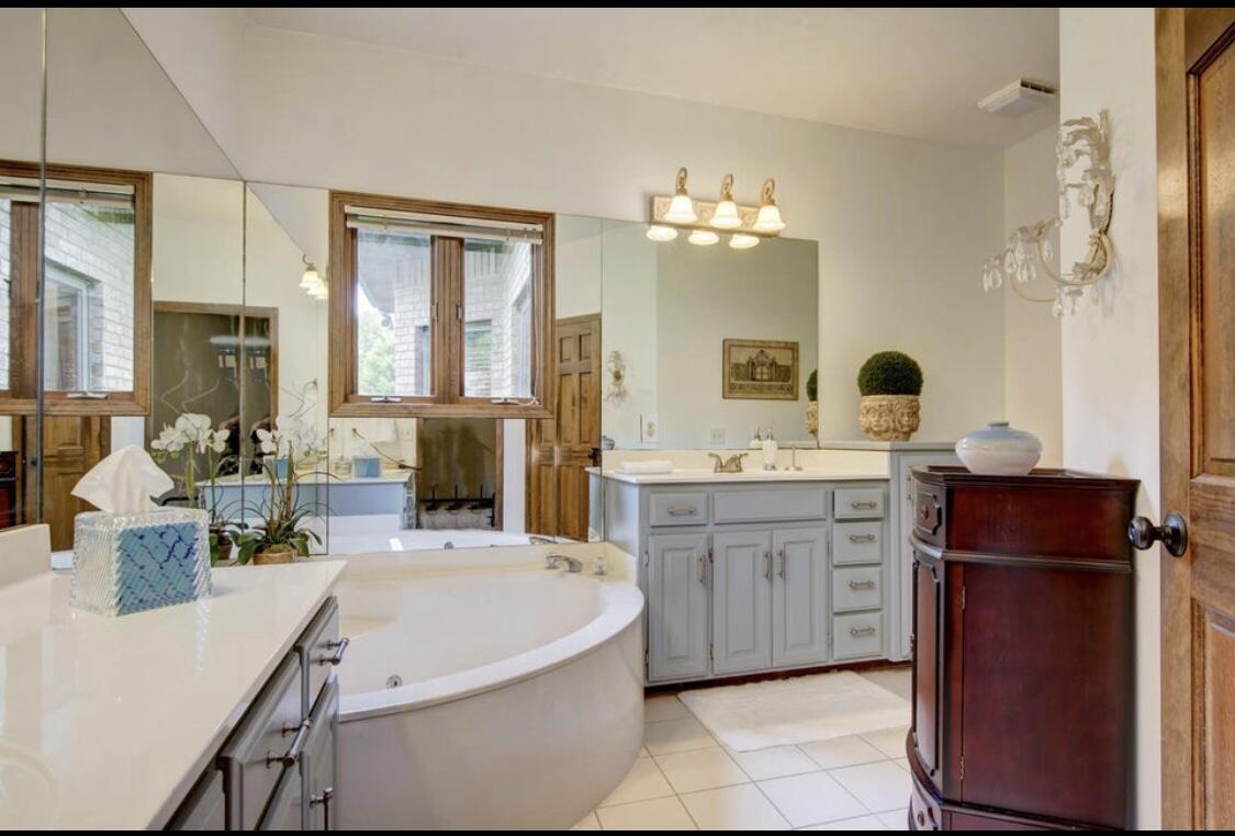 3165 East Topping Circle Property Photo 15