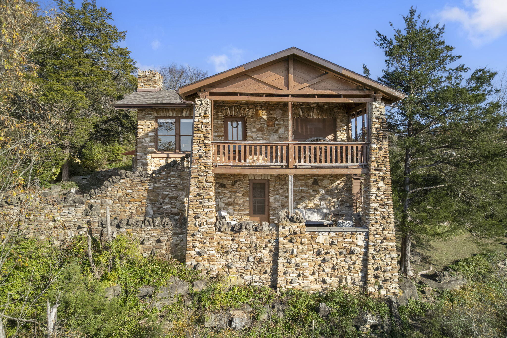 220 Angels Trail Property Photo 9
