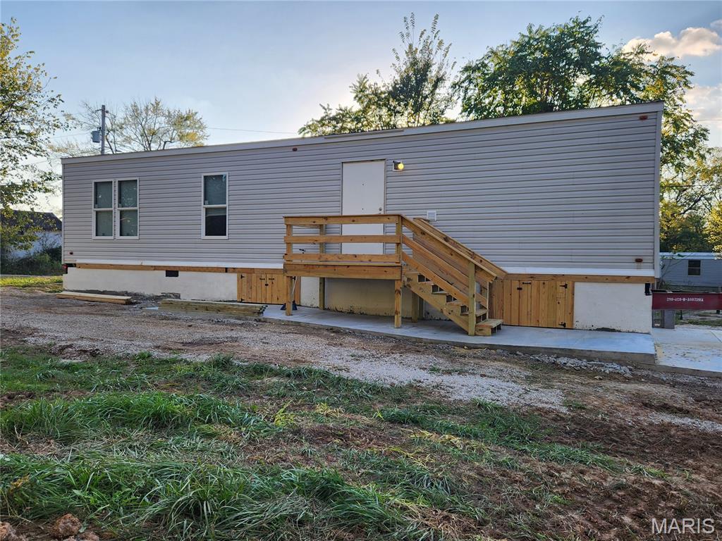 411 West Nelson Street Property Photo 1