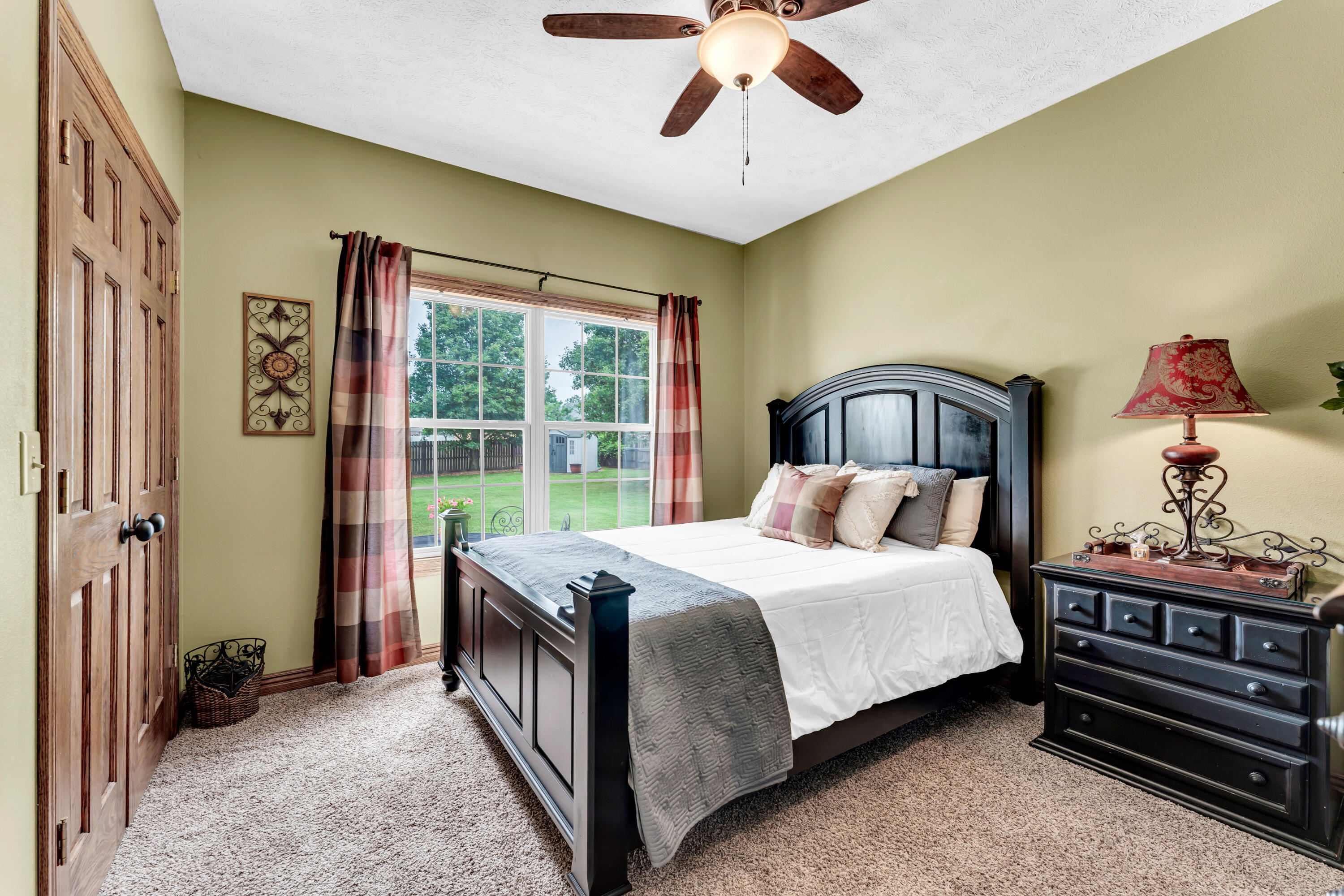 1910 West Meadow Lark Lane Property Photo 21