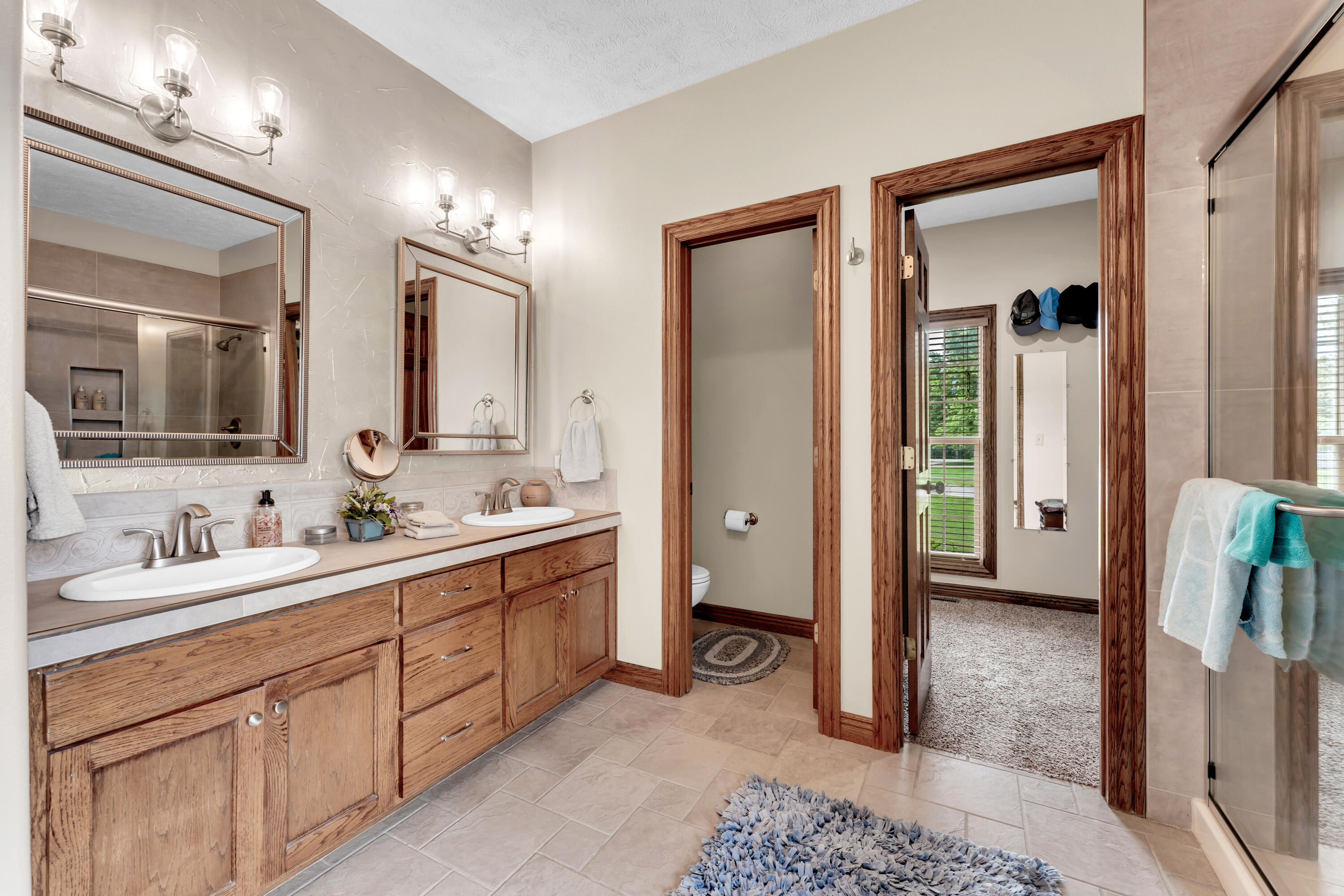 1910 West Meadow Lark Lane Property Photo 25