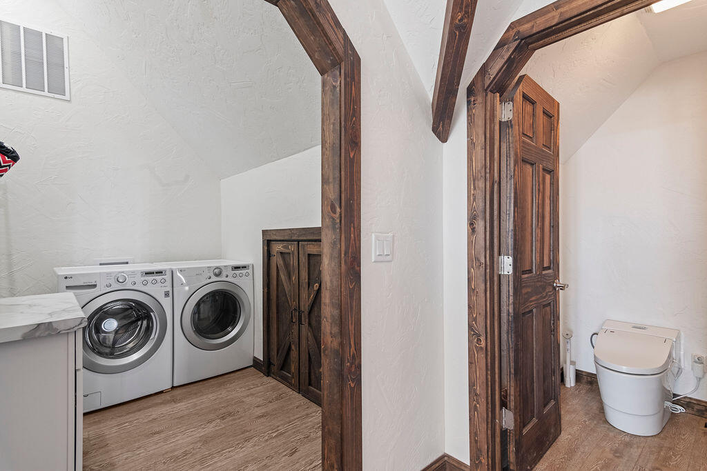115 Old Well Lane Property Photo 46