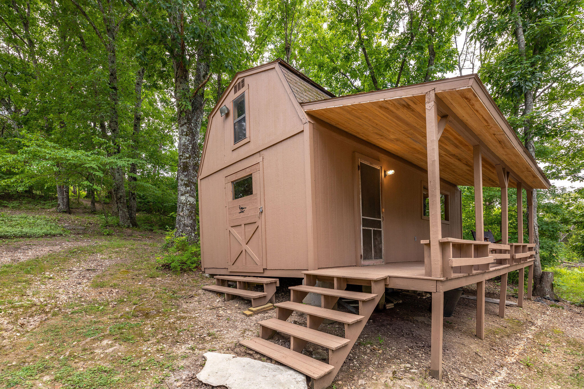537 Watson Road Property Photo 10