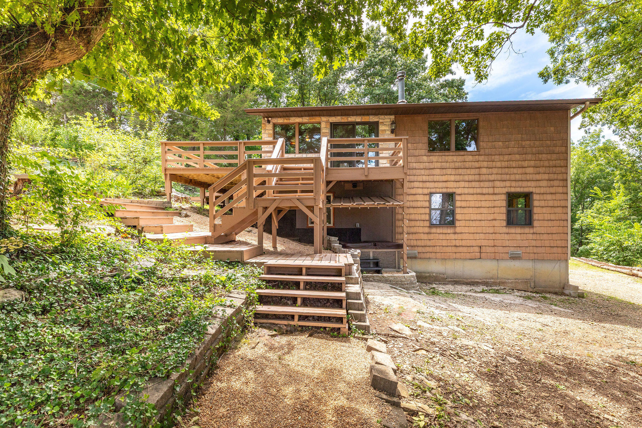 537 Watson Road Property Photo 13