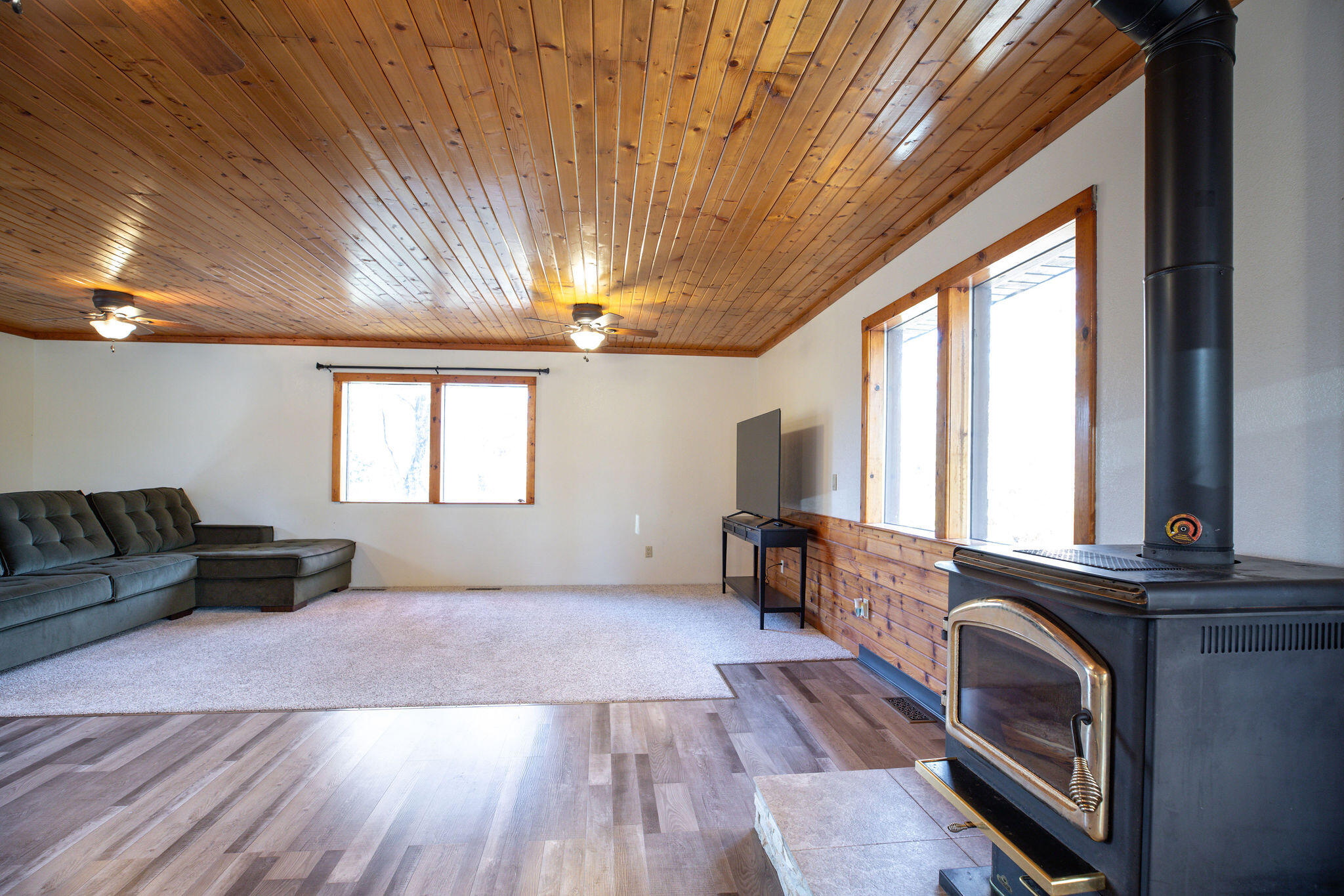 537 Watson Road Property Photo 19