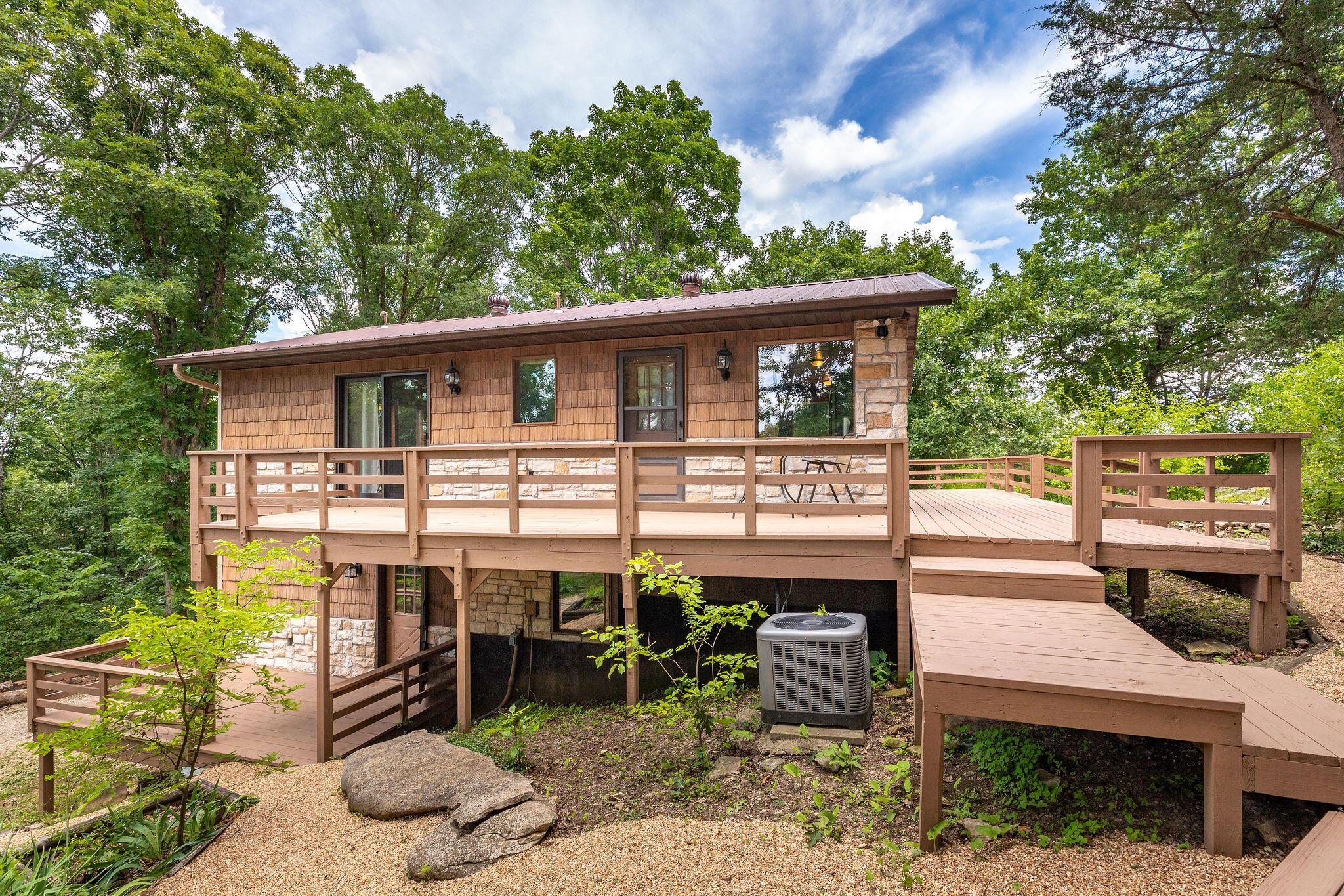 537 Watson Road Property Photo 57