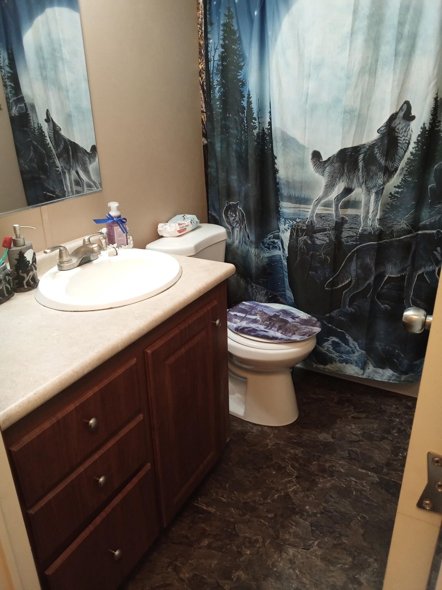 814 Lummis Lane Property Photo 26