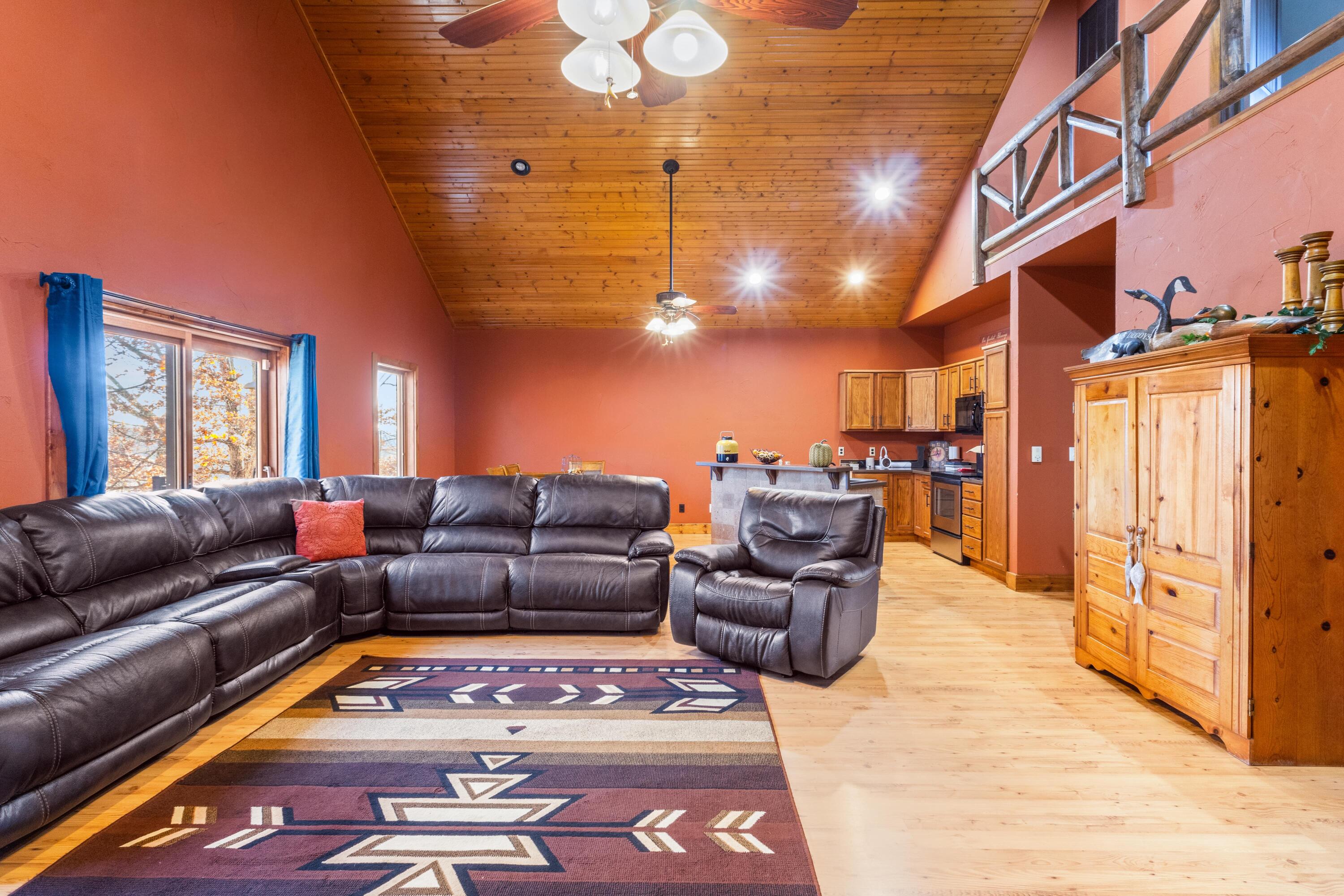 22011 Coyote Ridge Road Property Photo 16