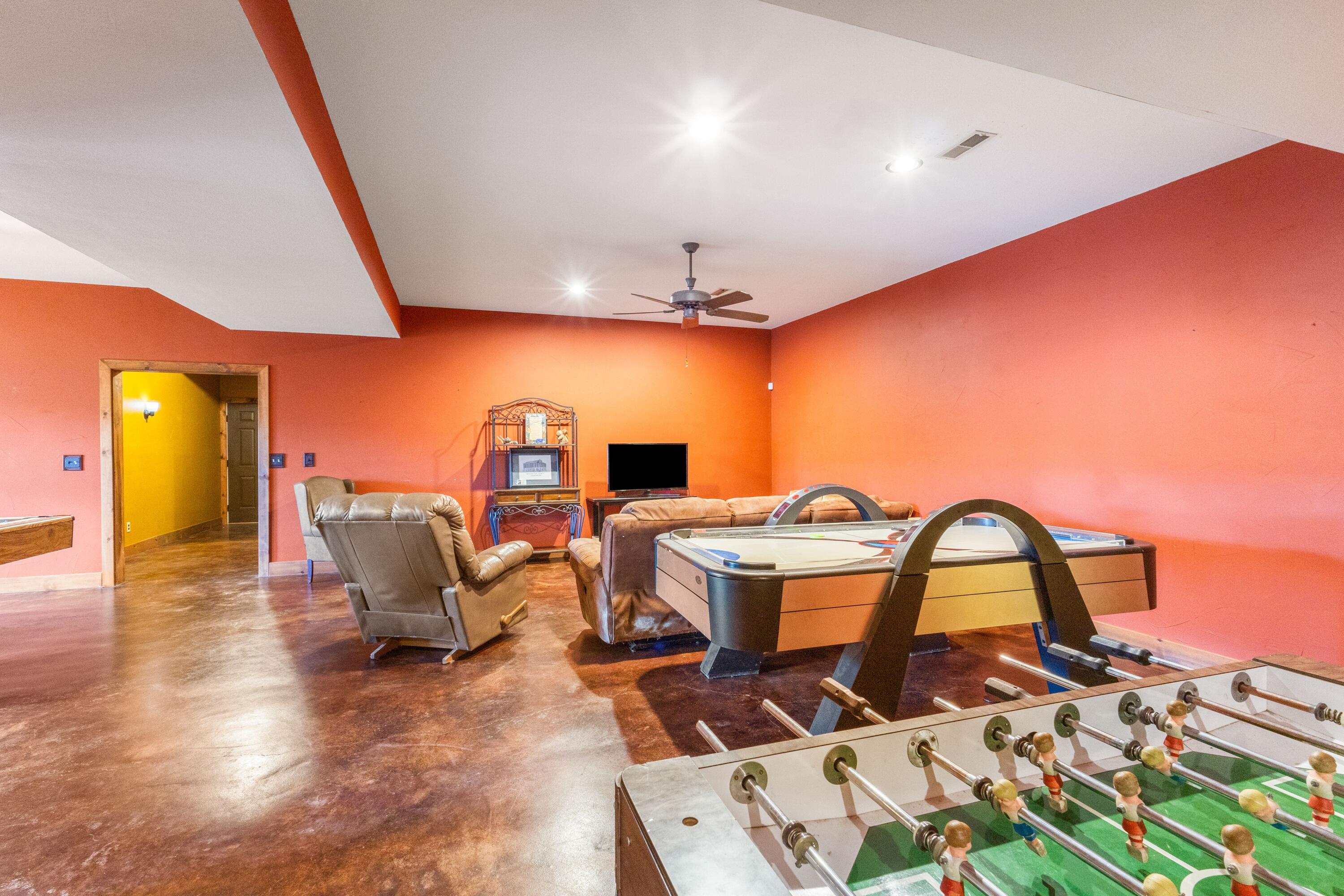 22011 Coyote Ridge Road Property Photo 39