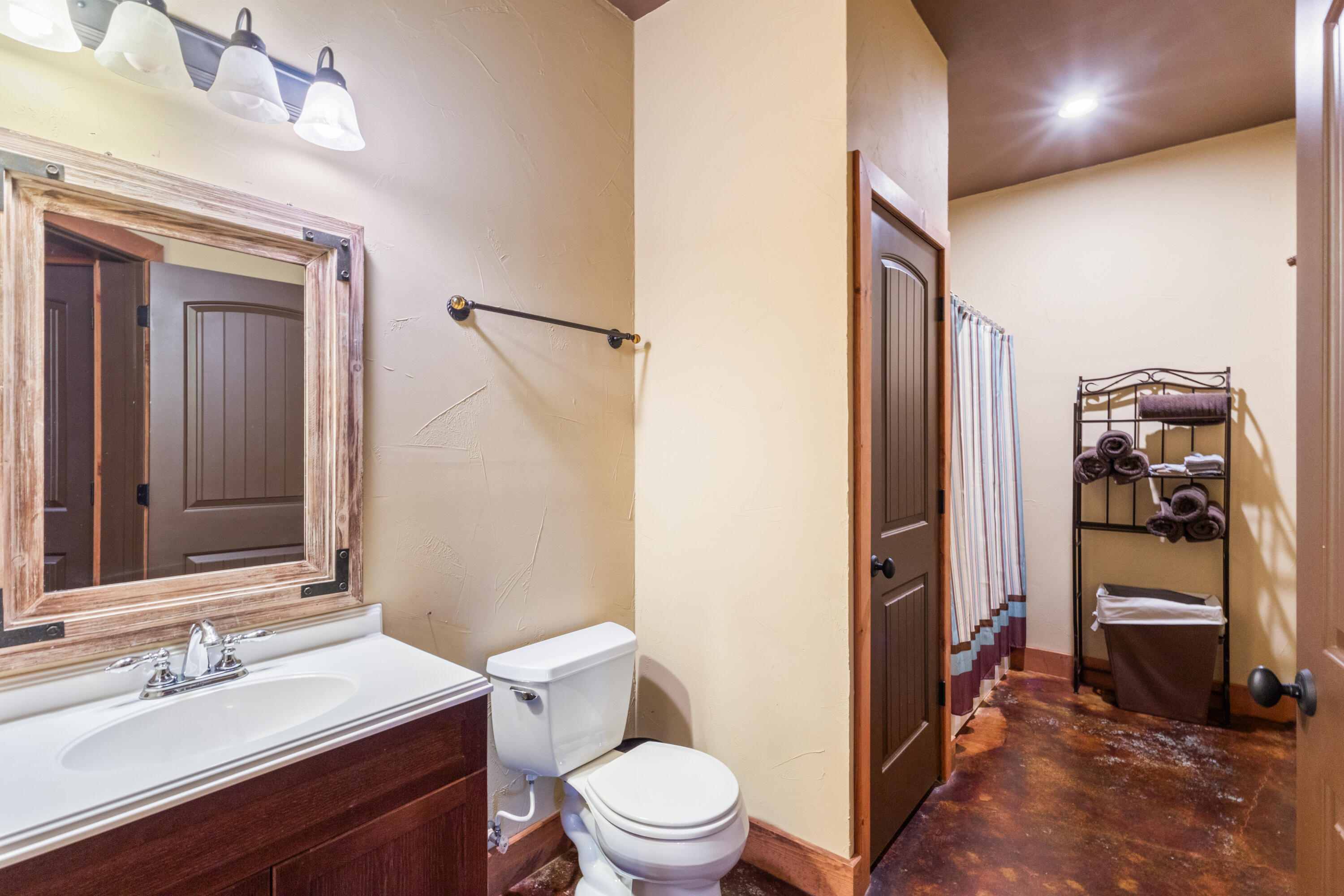 22011 Coyote Ridge Road Property Photo 45