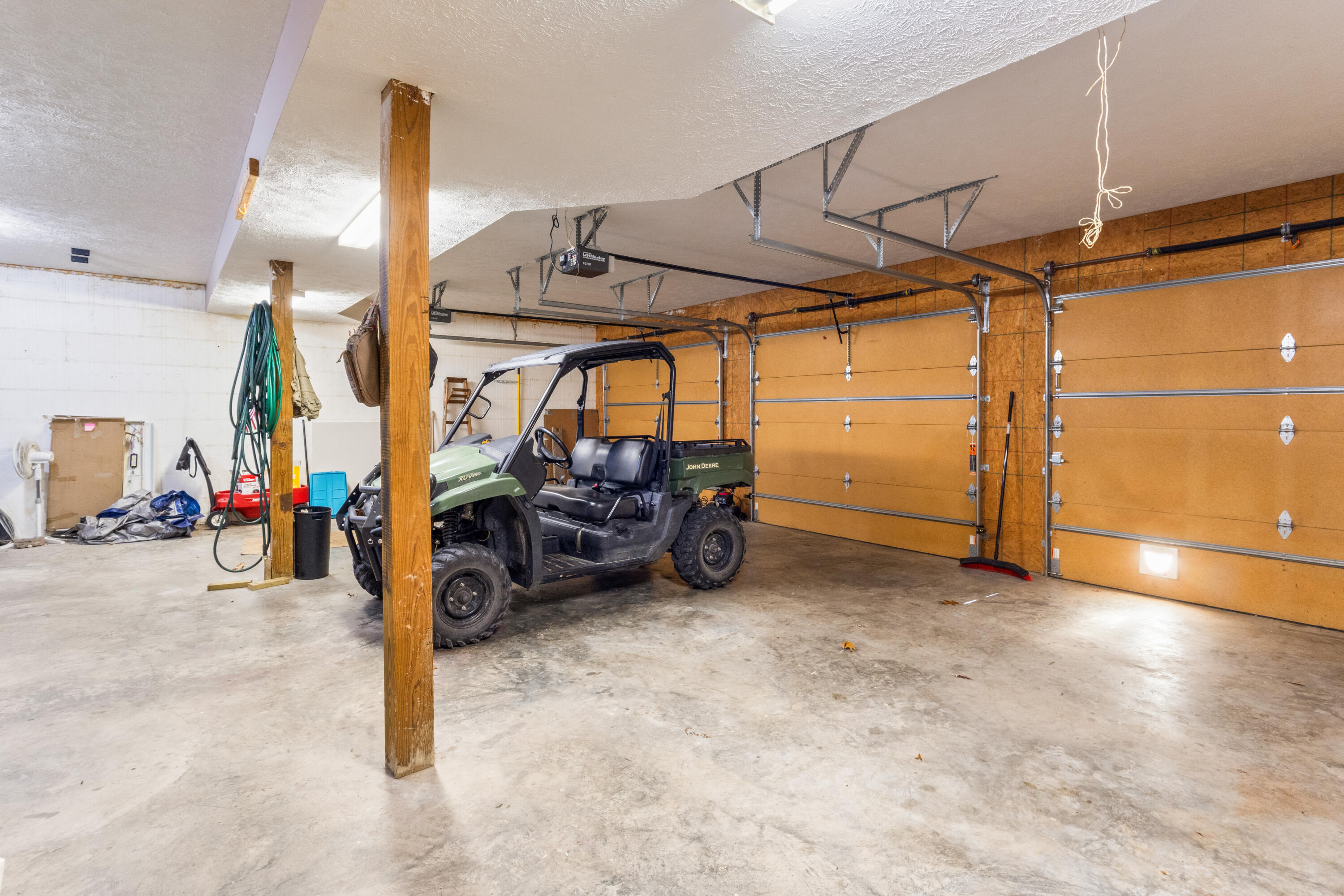 22011 Coyote Ridge Road Property Photo 48