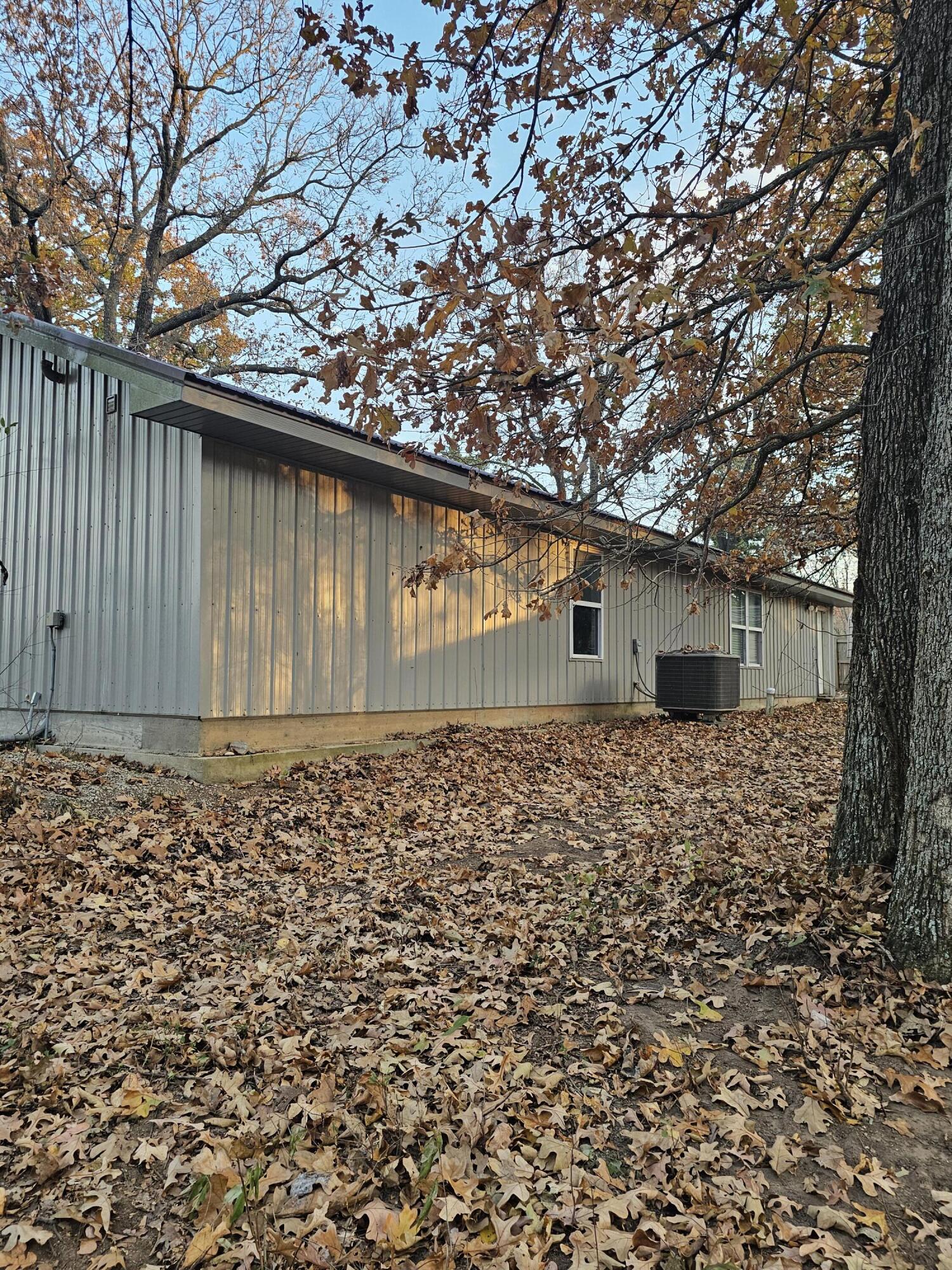 5009 South 142nd Road Property Photo 6