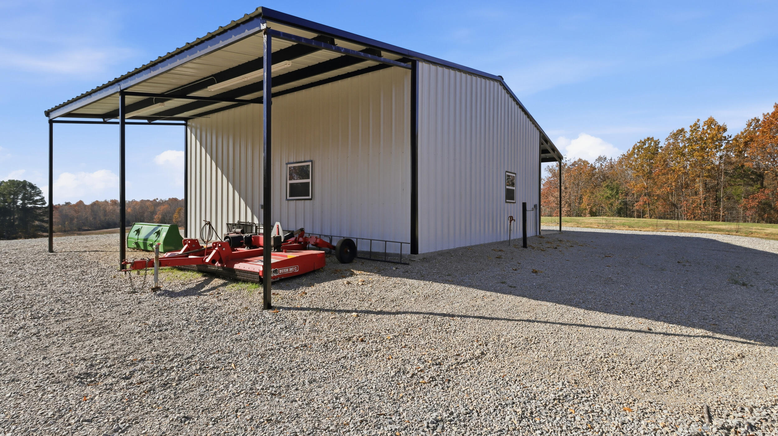 170 Ee Highway Property Photo 5