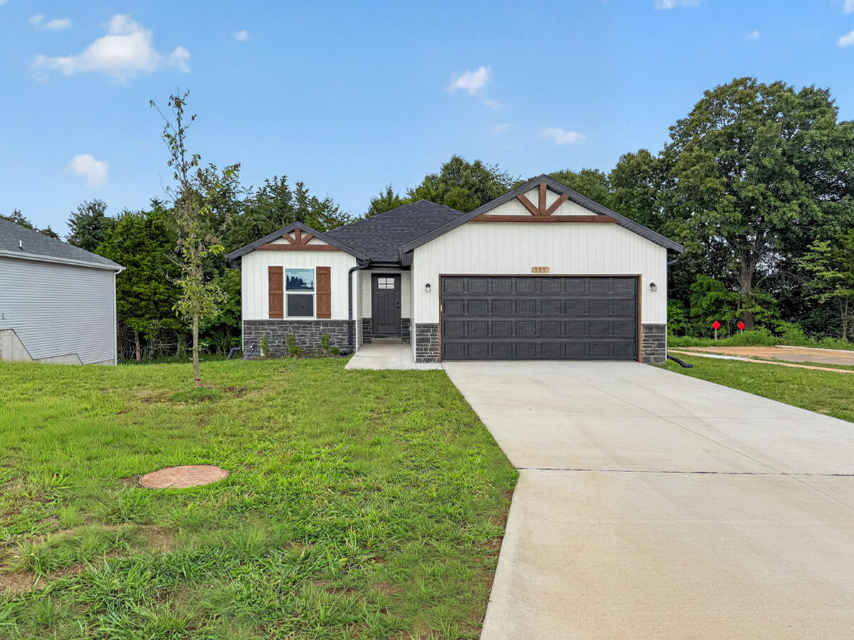595 Bailiwick Drive Property Photo 1