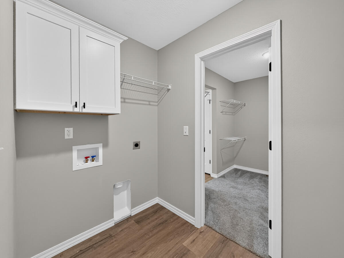 595 Bailiwick Drive Property Photo 11