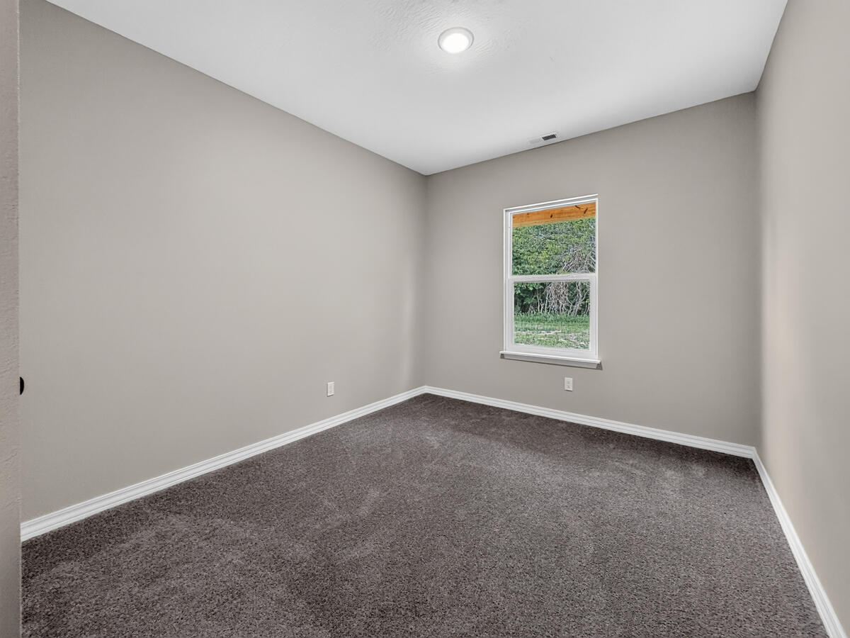 595 Bailiwick Drive Property Photo 17