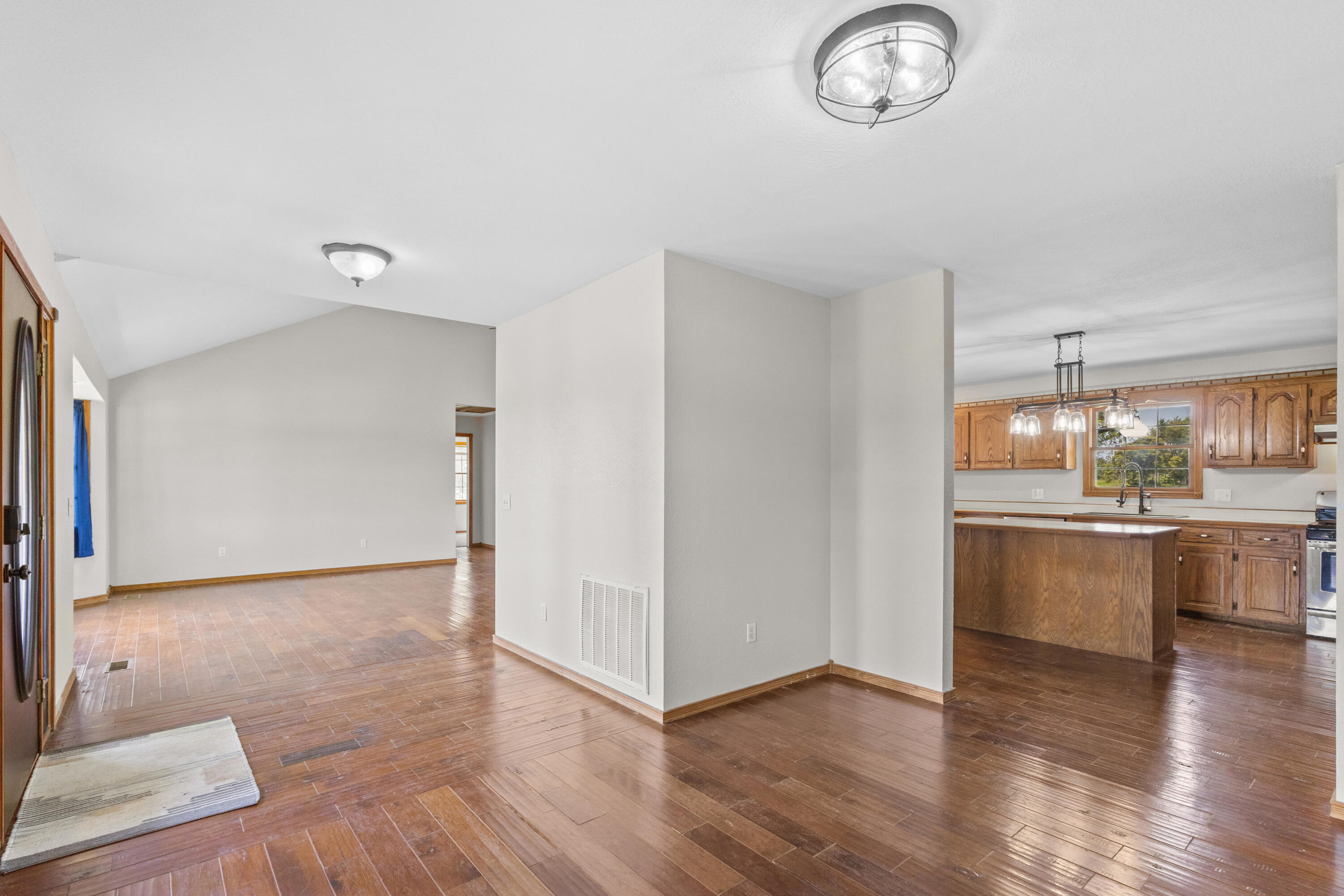 3205 Johns Ford Road Property Photo 8