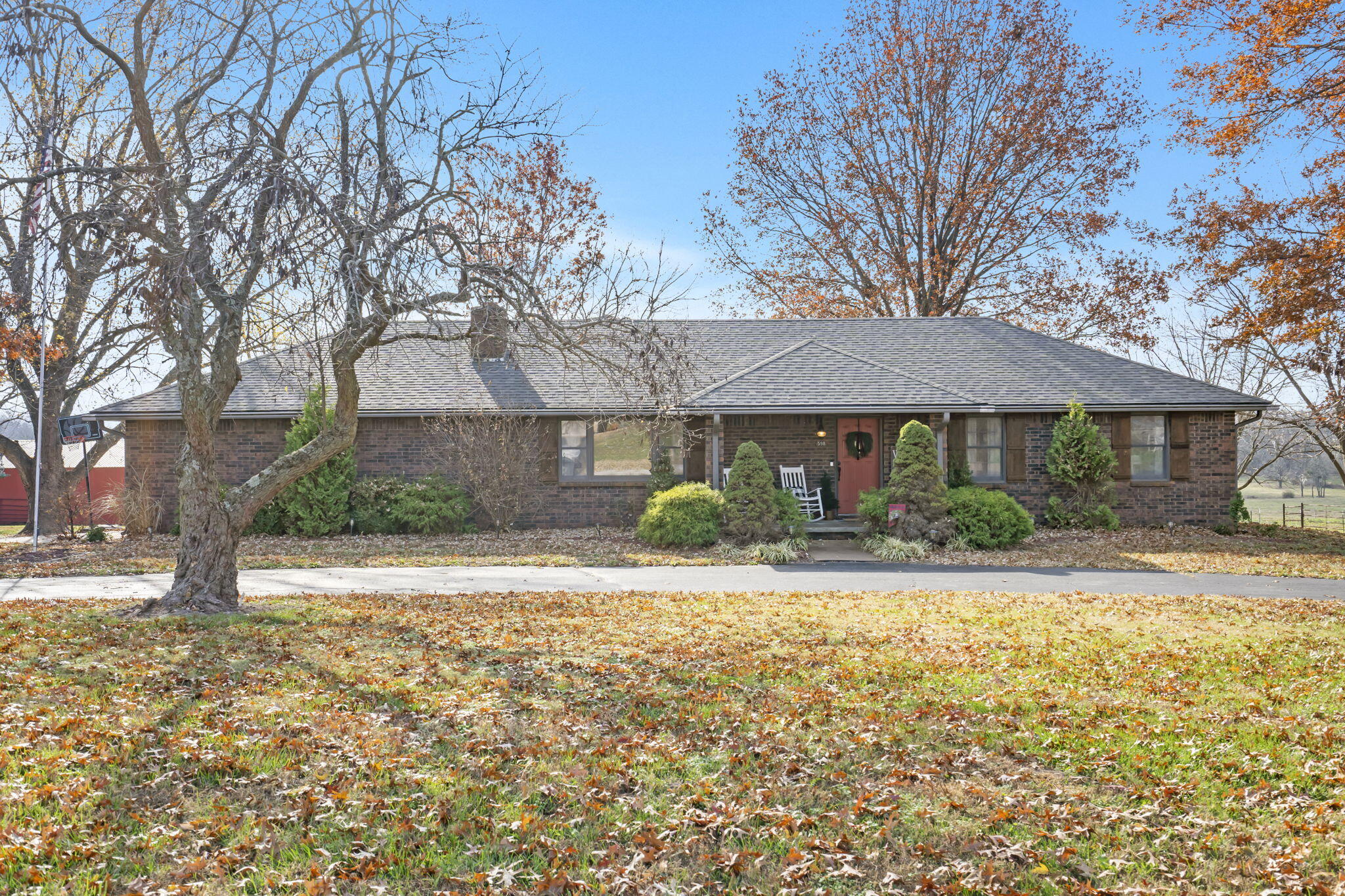 598 Scenic View Road Property Photo 4