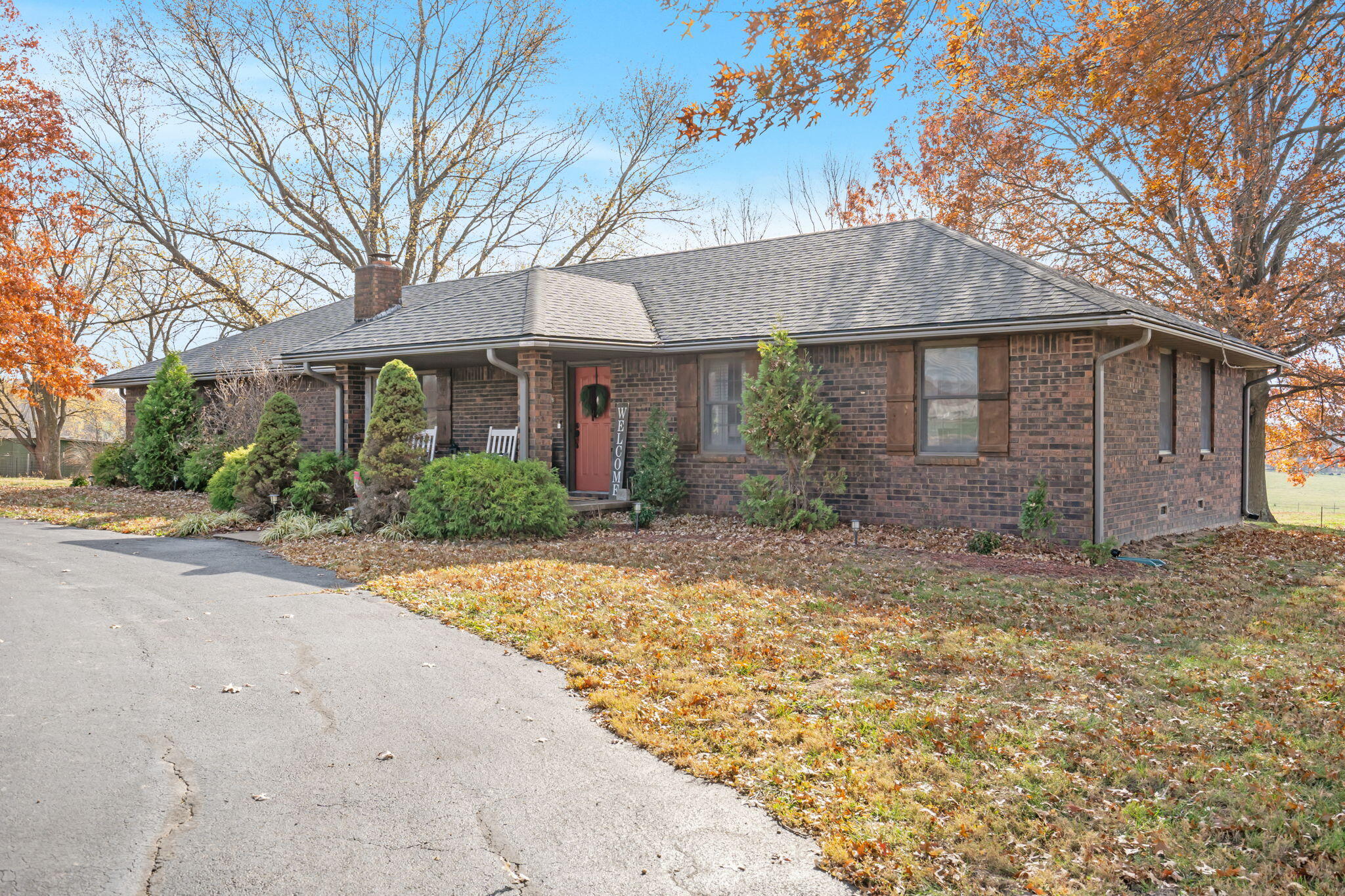 598 Scenic View Road Property Photo 5