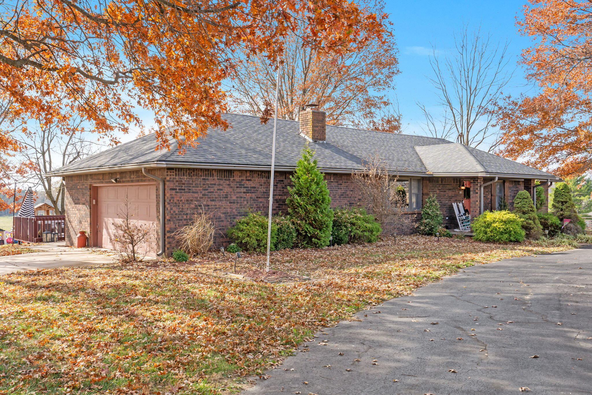 598 Scenic View Road Property Photo 6