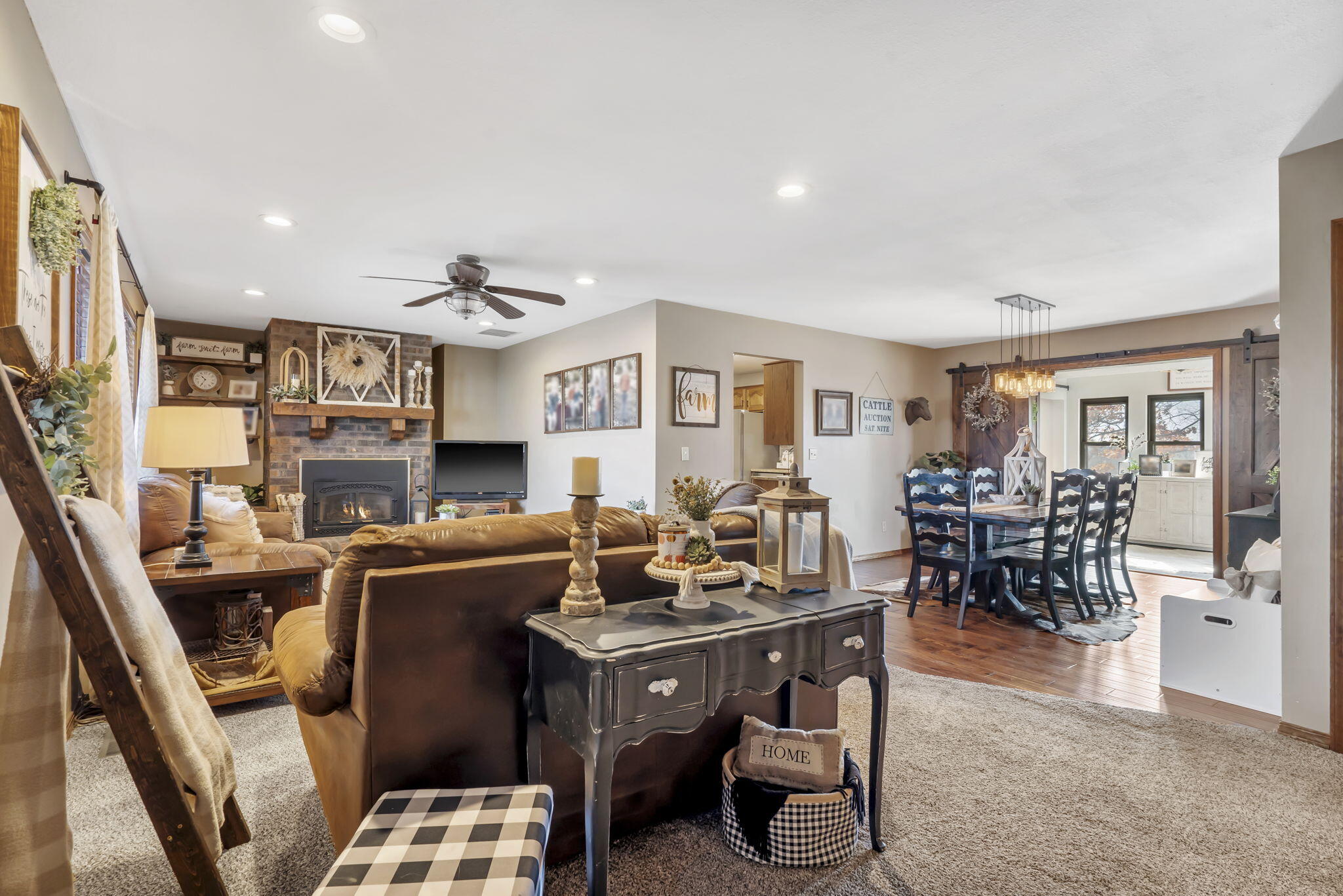 598 Scenic View Road Property Photo 8