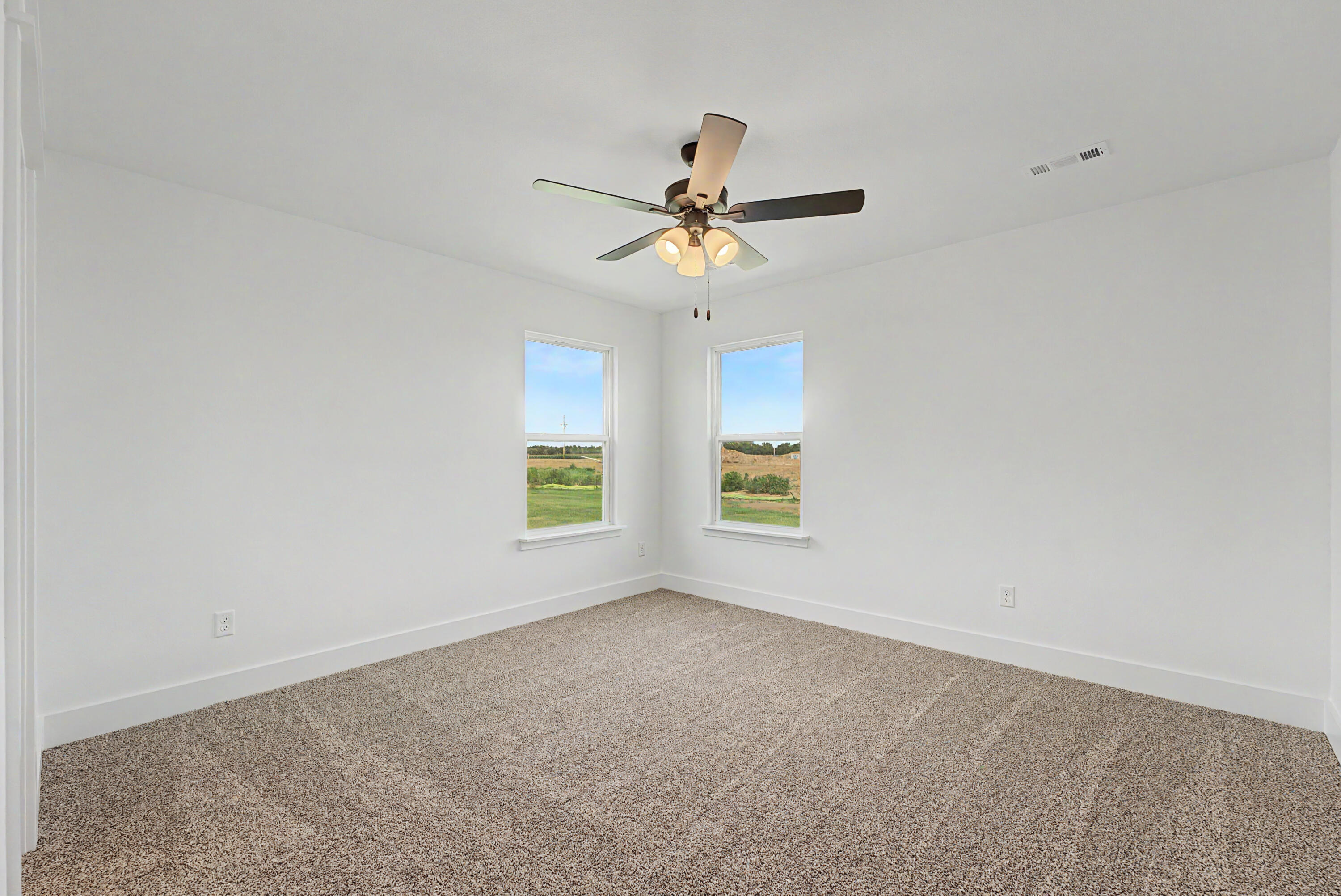 909 Aberdeen Avenue Property Photo 4