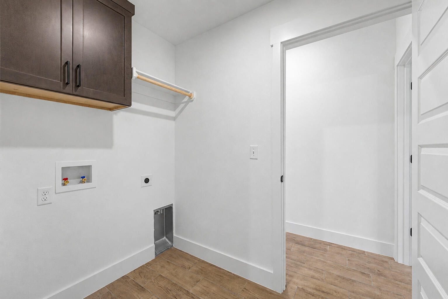 909 Aberdeen Avenue Property Photo 5