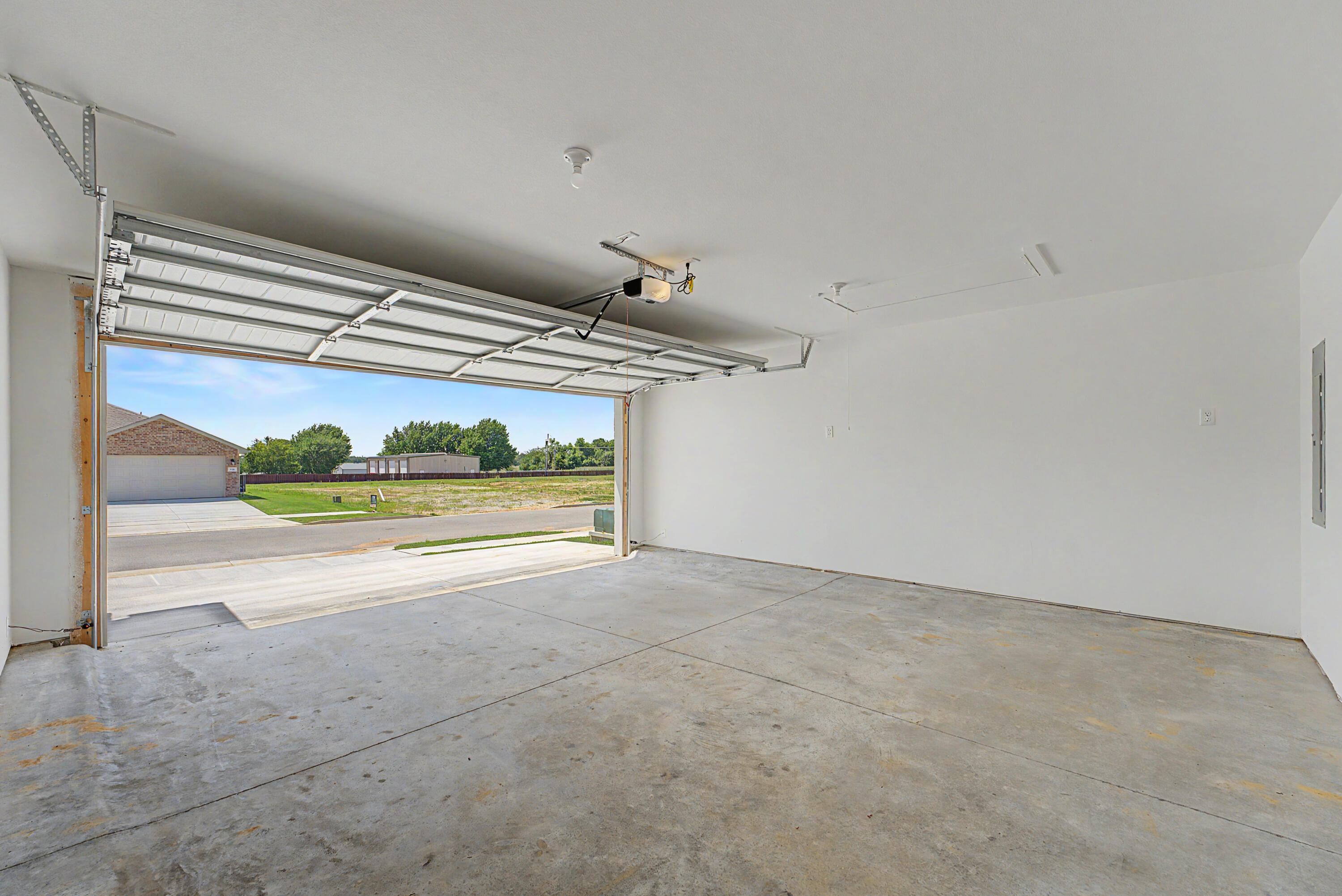 909 Aberdeen Avenue Property Photo 8
