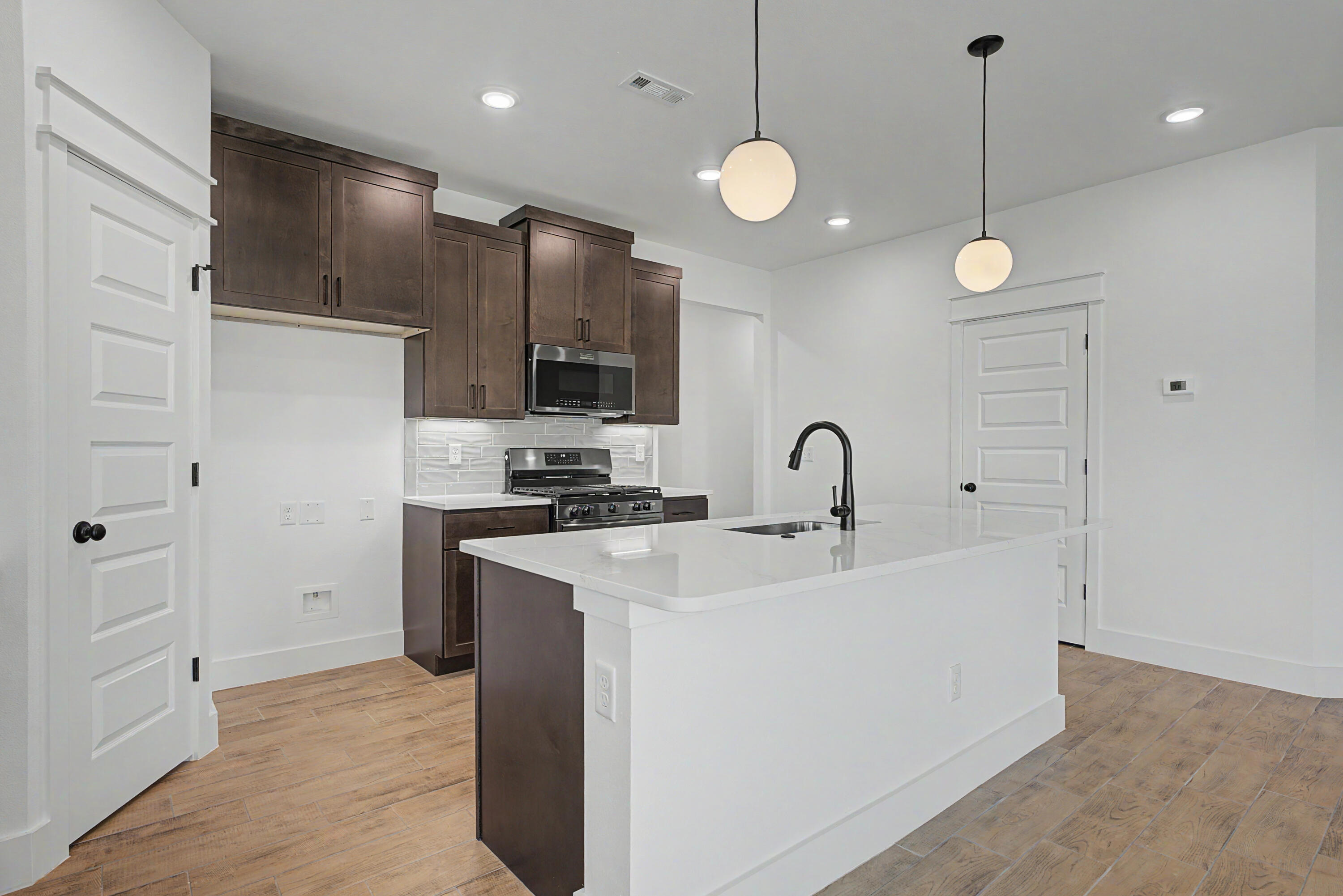 909 Aberdeen Avenue Property Photo 13