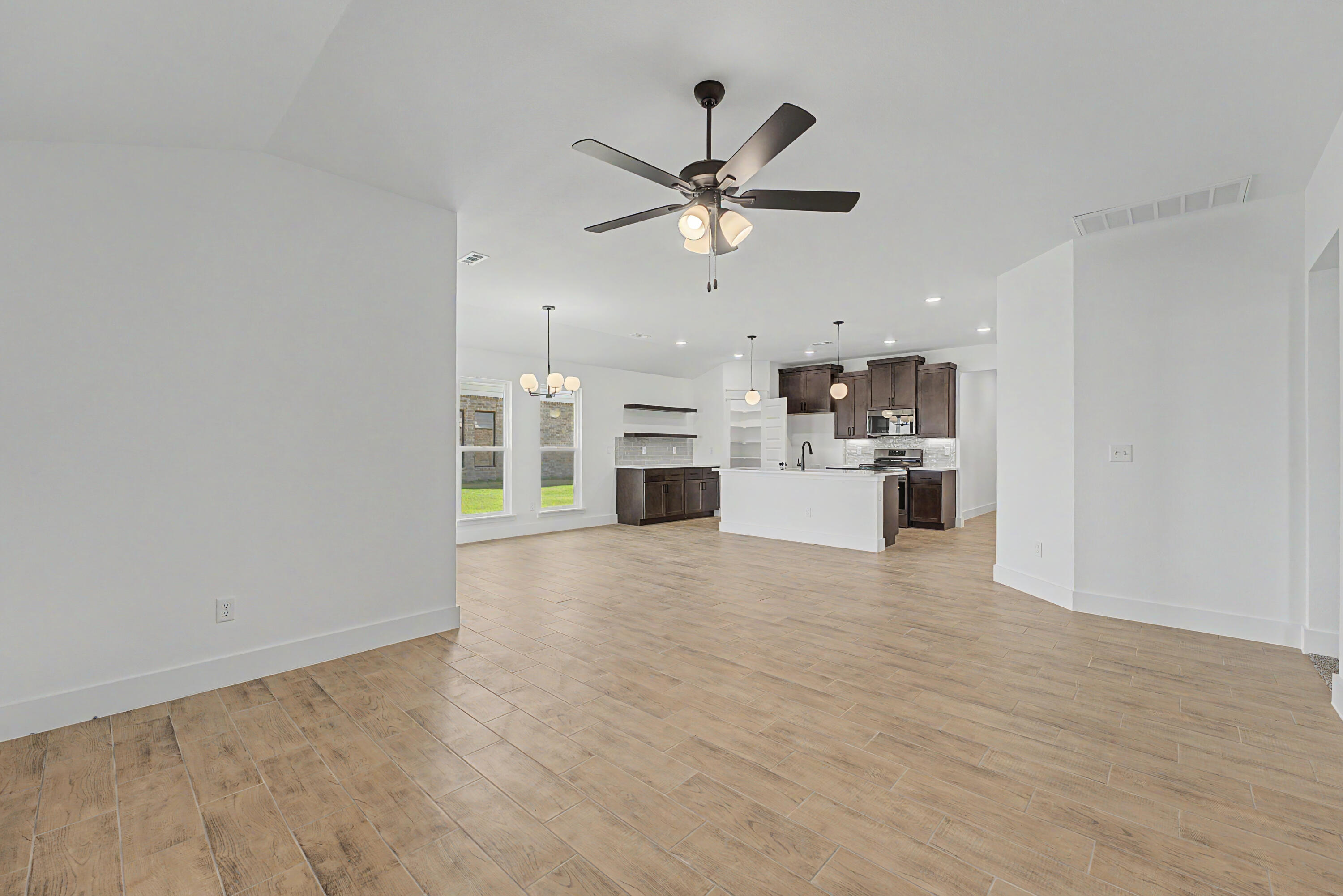 909 Aberdeen Avenue Property Photo 23