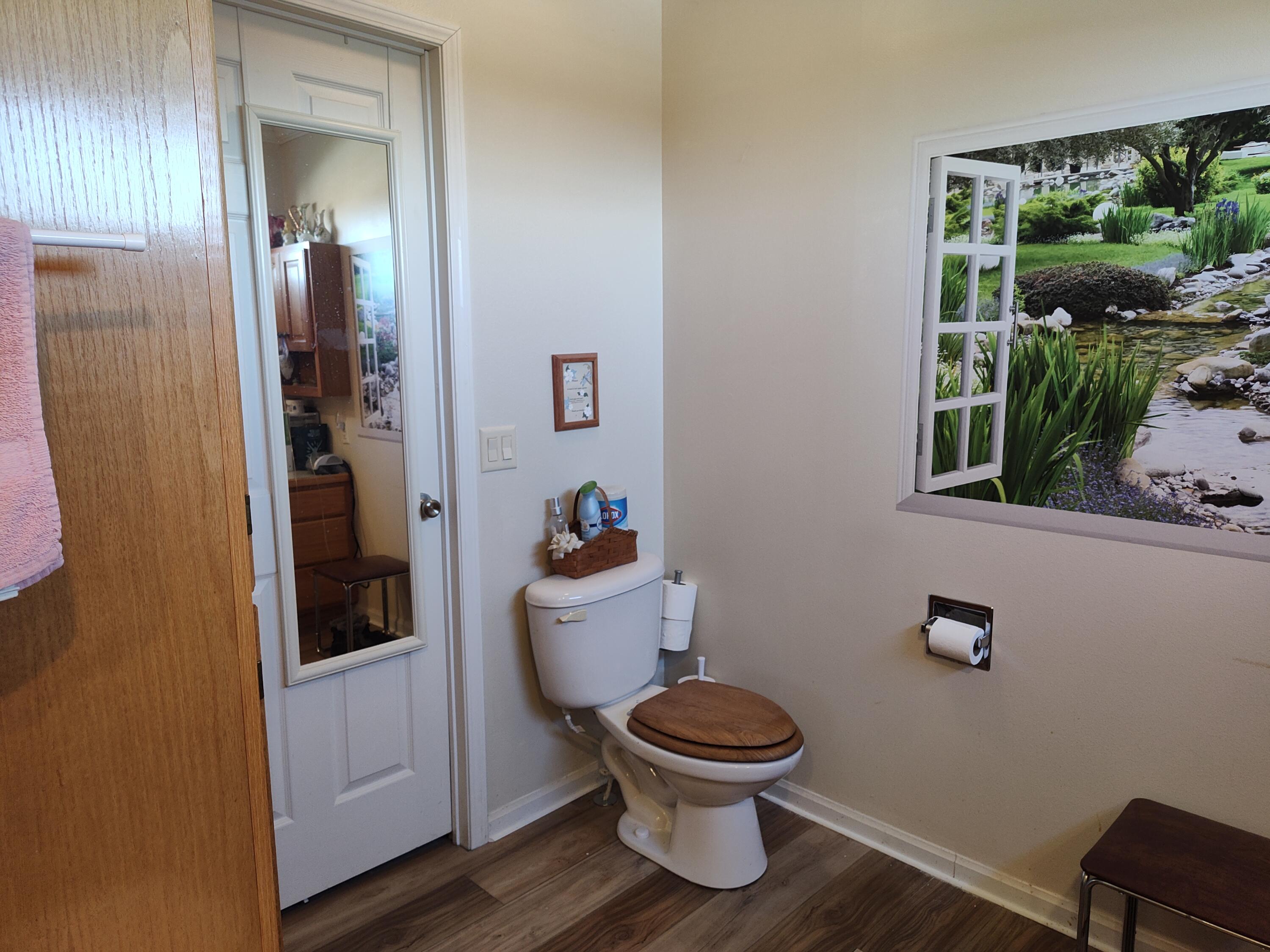 1672 East 355th Road Property Photo 41