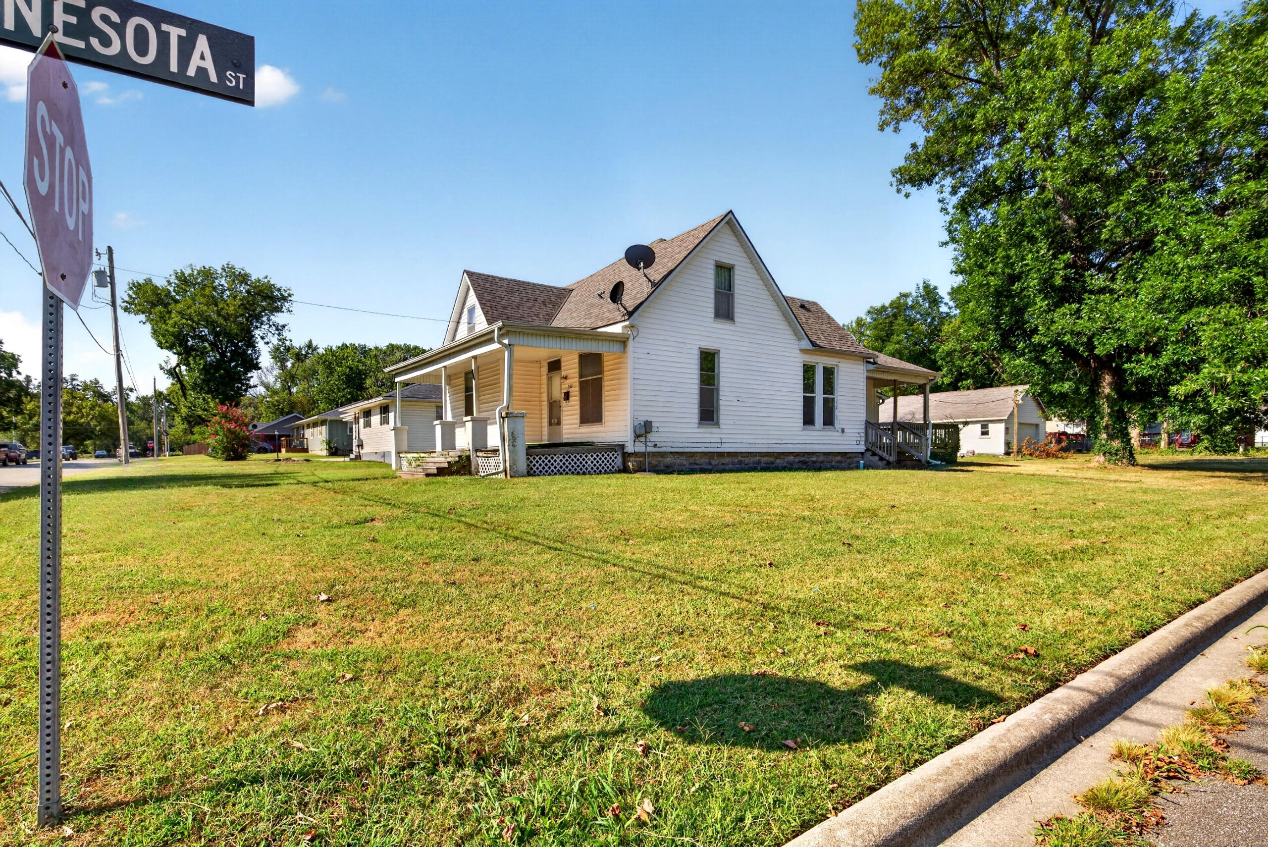 939 North Lynn Street Property Photo 45