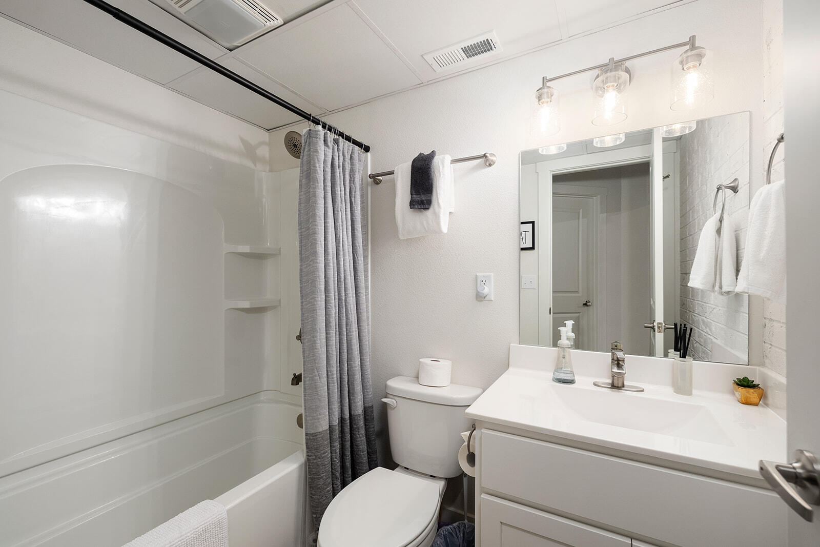 403 Veterans Boulevard C-3 Property Photo 16
