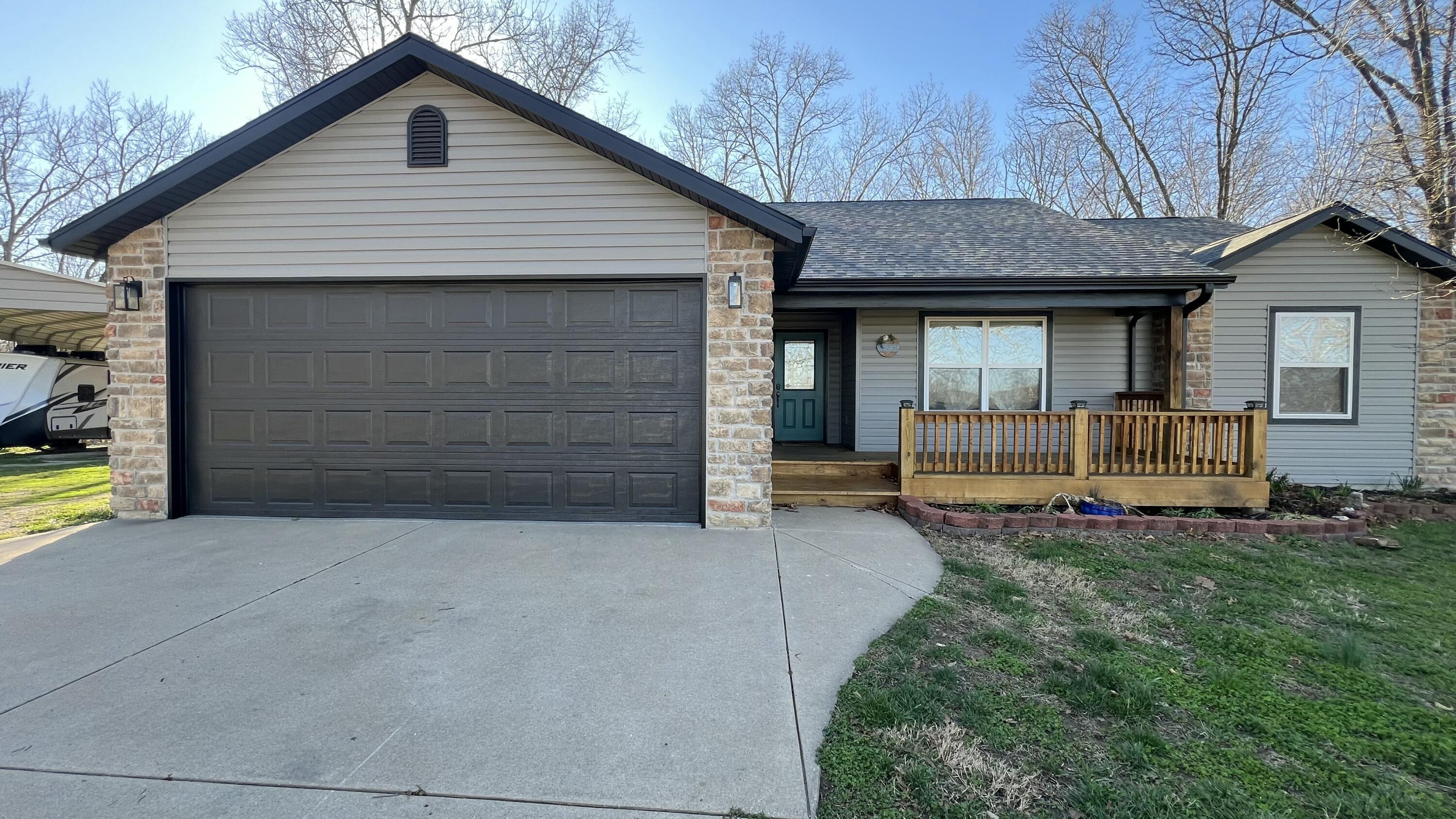 384 Tate Rd Property Photo 2